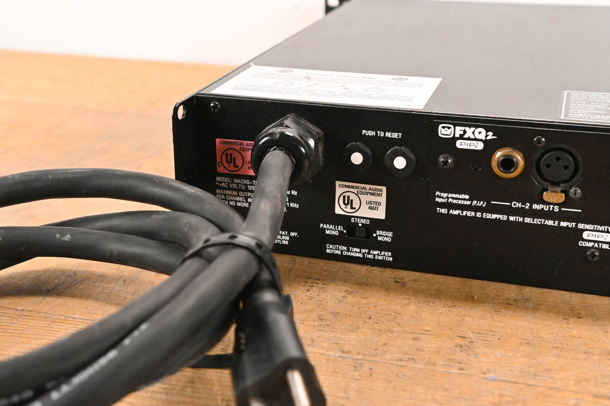 Crown Macro-Tech 2402 2-Channel Power Amplifier