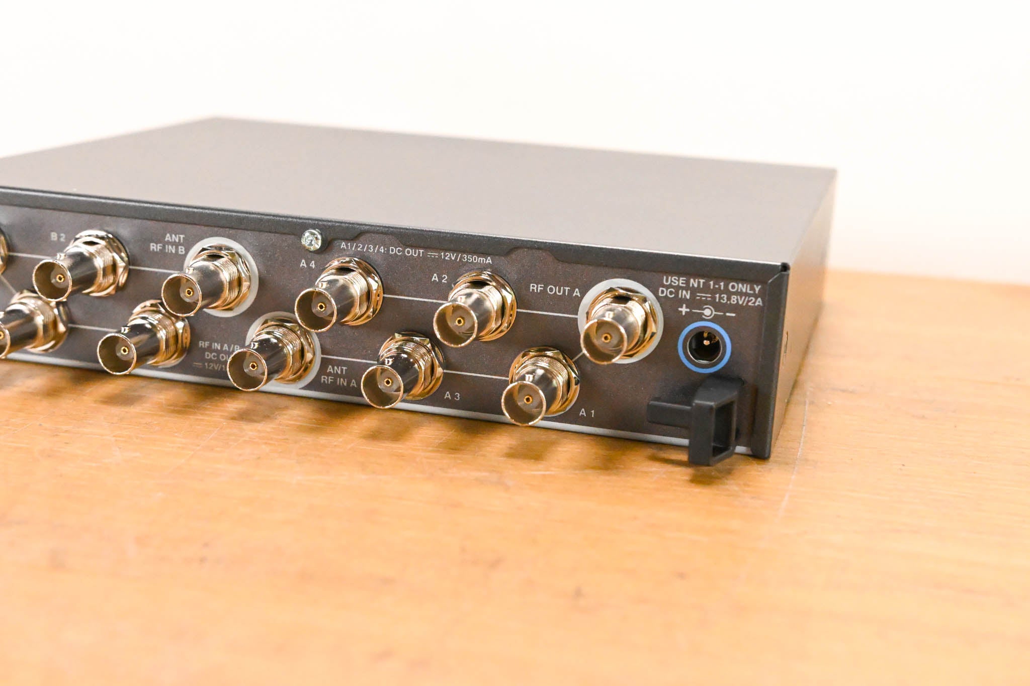 Sennheiser ASA 1 Active Antenna Splitter - 470-870 MHz (NO POWER SUPPLY)