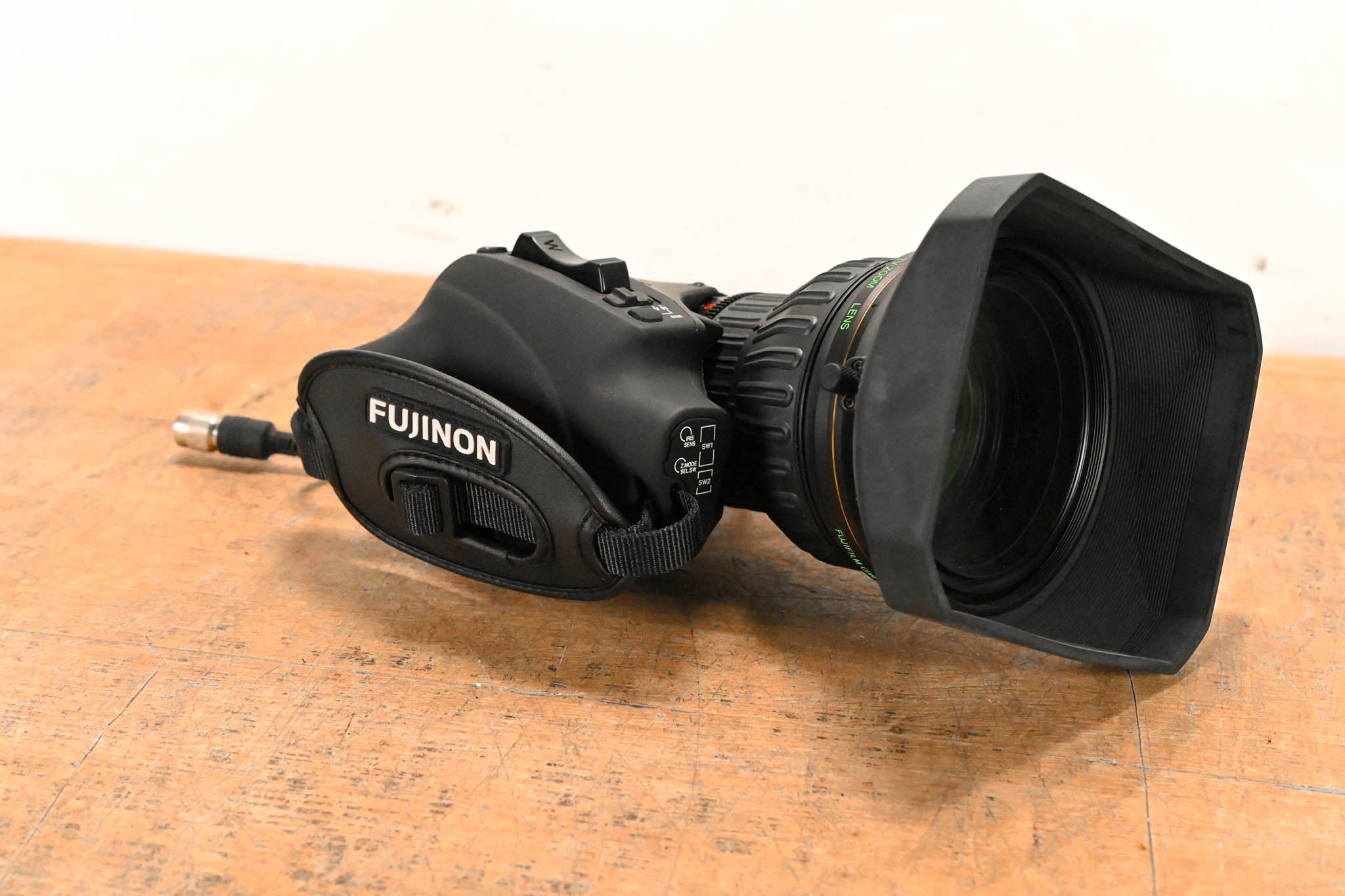 Fujinon ZA22x7.6BRM-M6 TV Zoom Lens - 1:1.8/7.6-167mm CG01REZ