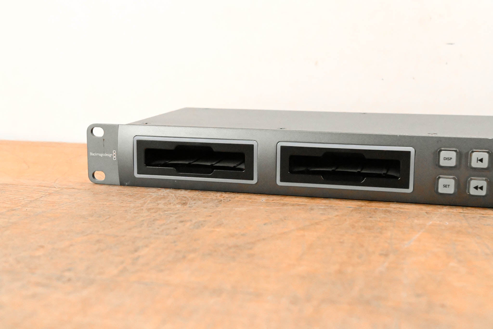Blackmagic Design HyperDeck Studio Pro 2