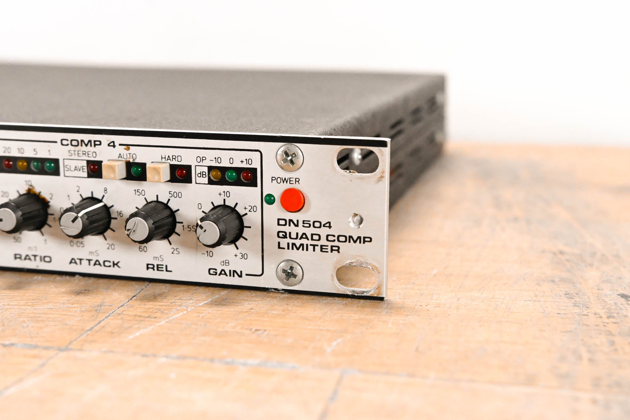 Klark Teknik DN504 Quad Compressor Limiter