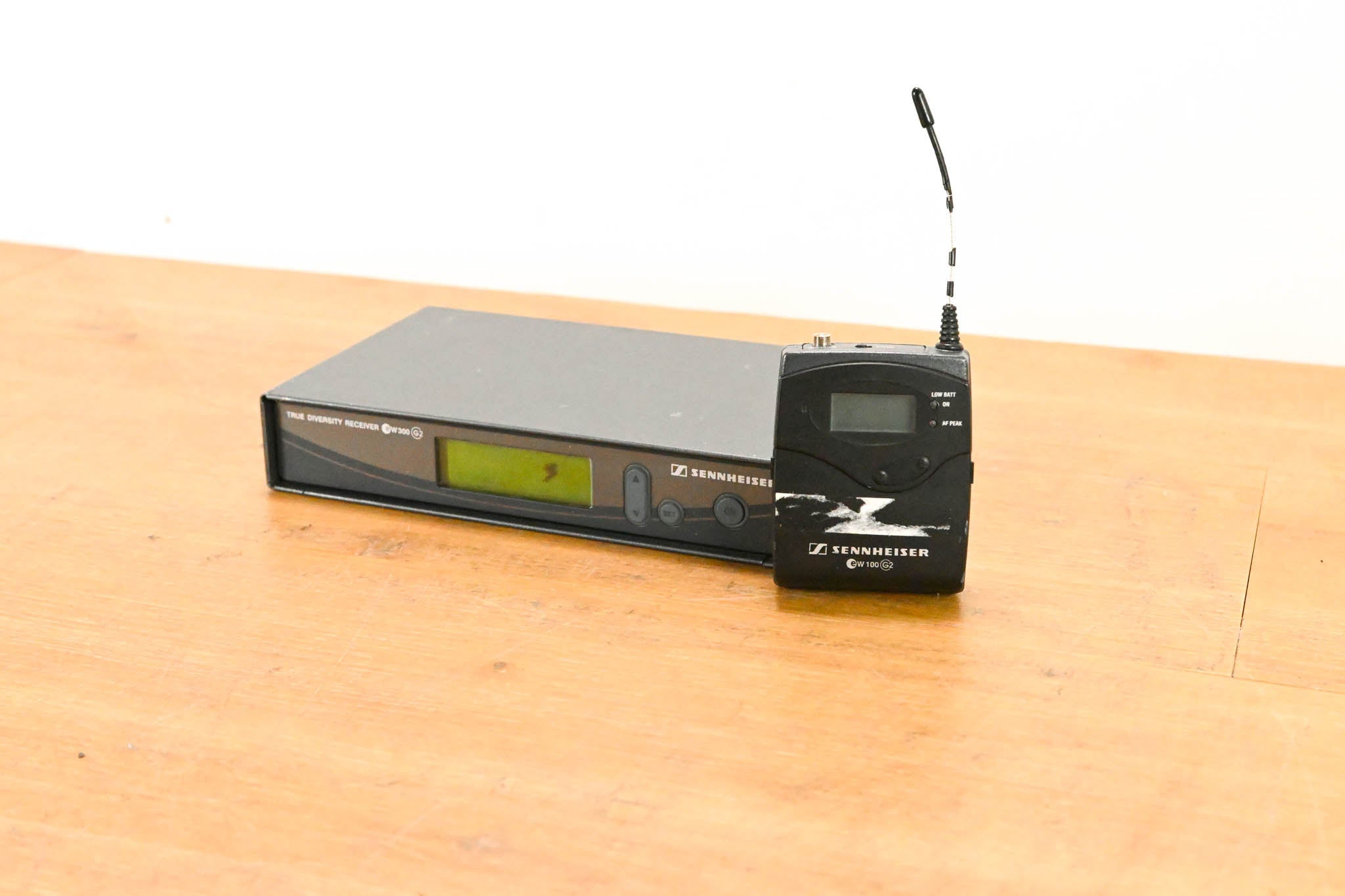Sennheiser EM 300 G2 Receiver w/ SK 100 G2 Bodypack 740-776 MHz (NO PSU)