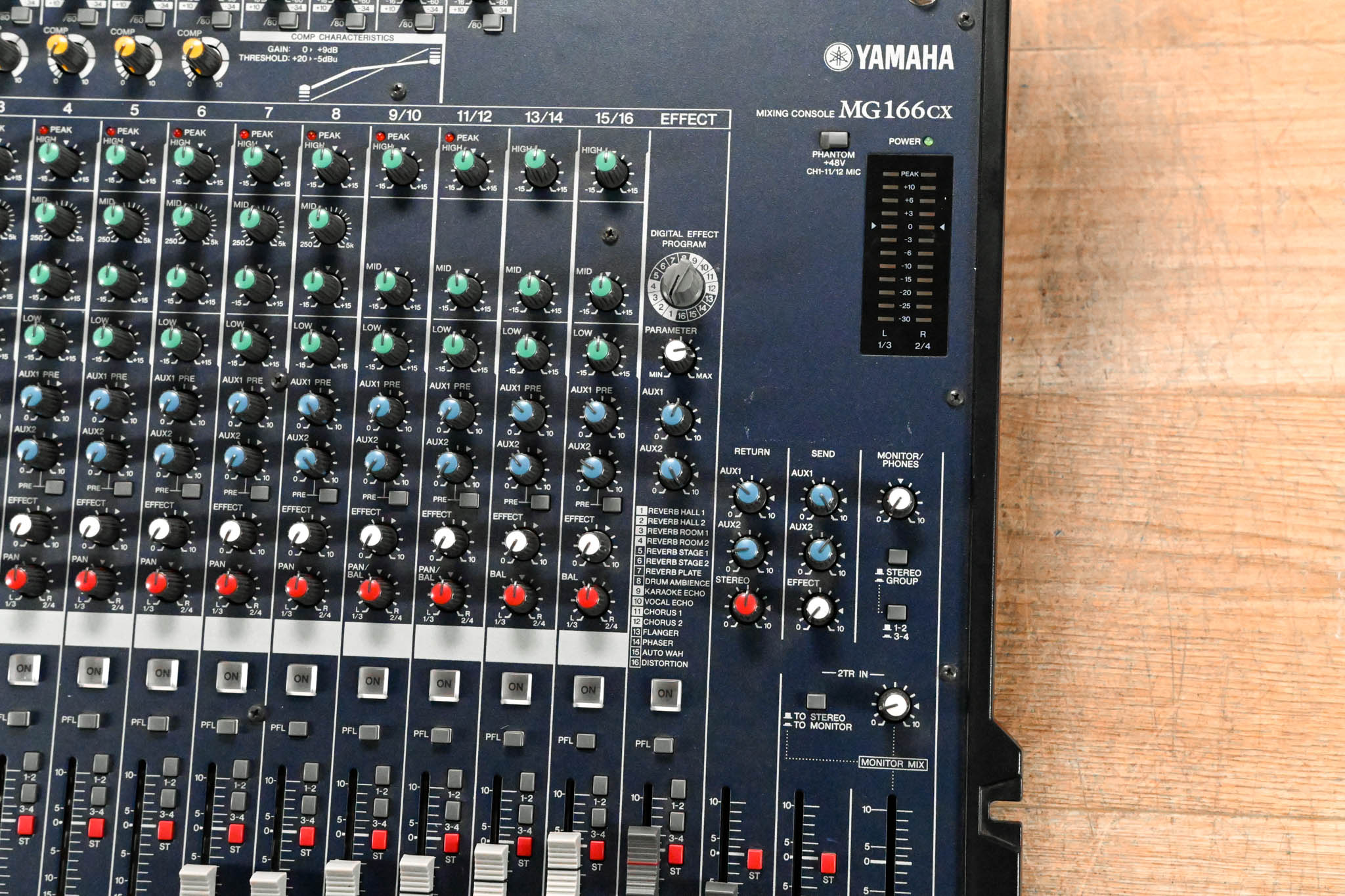Yamaha MG166CX 16-Channel, 6-Bus Analog Mixer