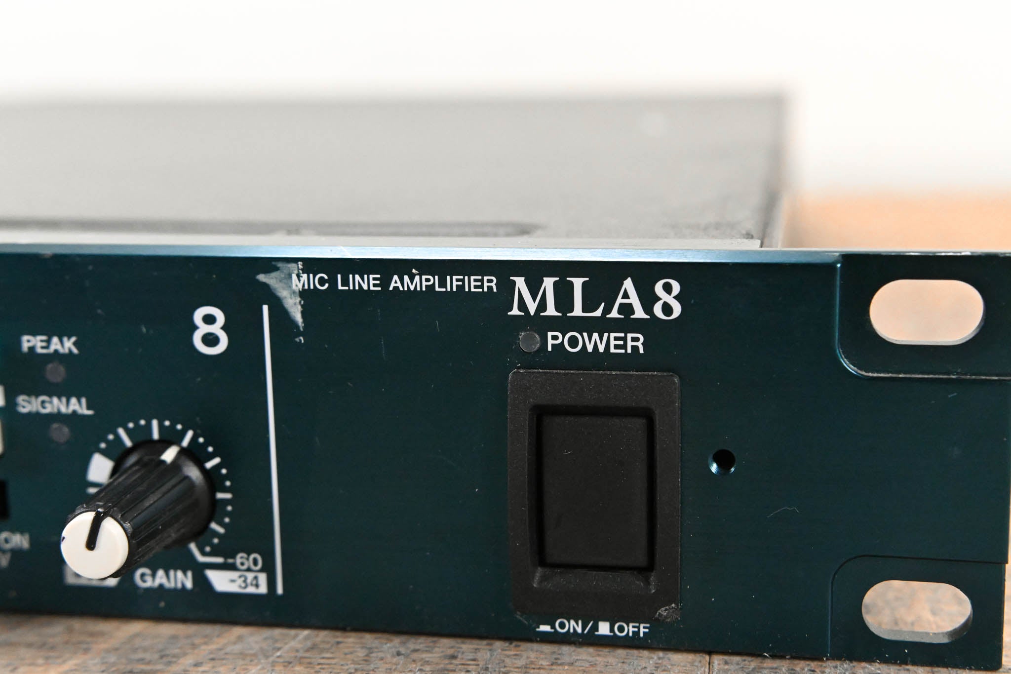 Yamaha MLA8 8-Channel Microphone/Line Preamplifier