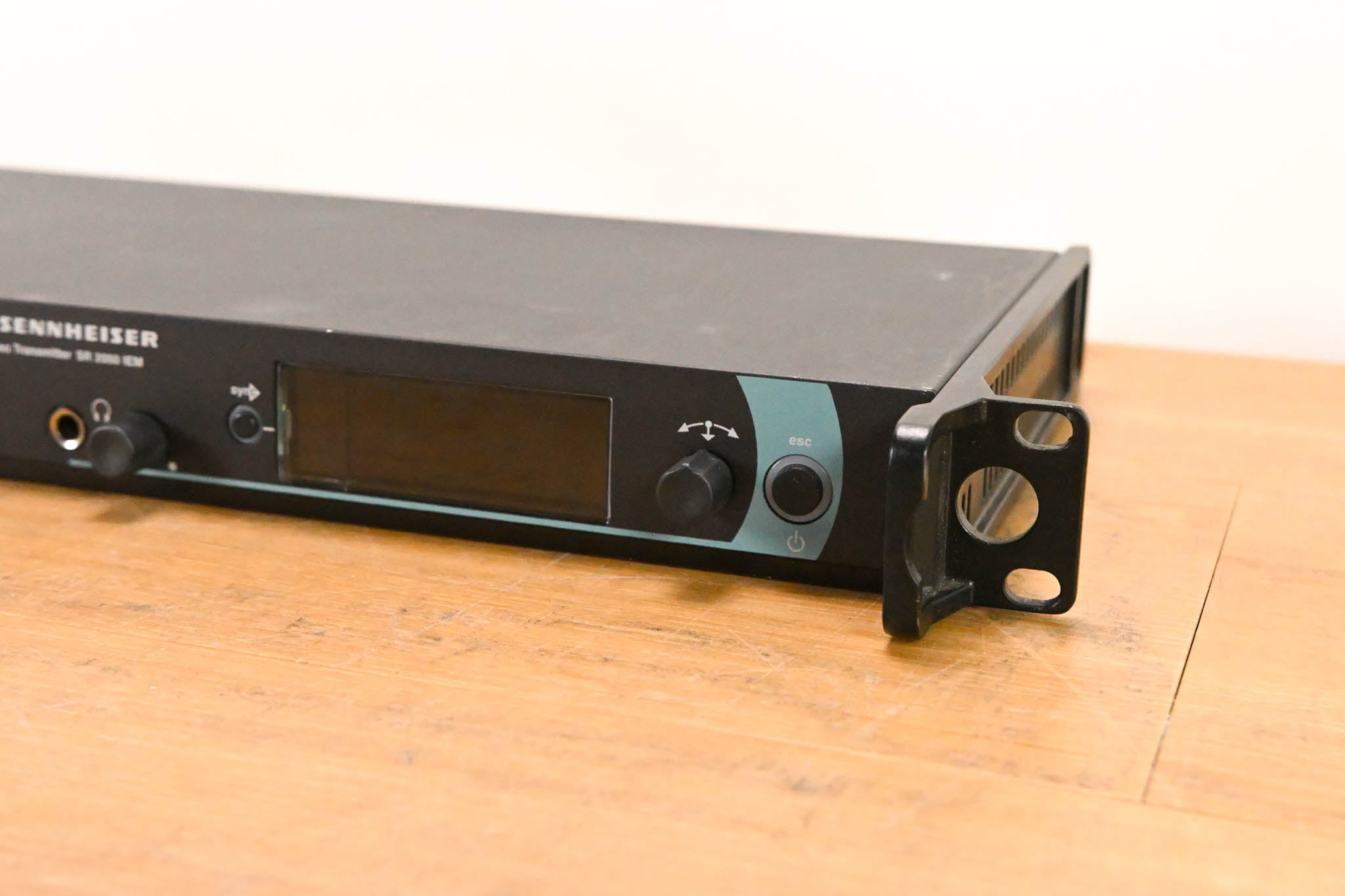 Sennheiser SR 2050XP IEM Stereo Wireless Transmitter - Aw: 516-558 MHz