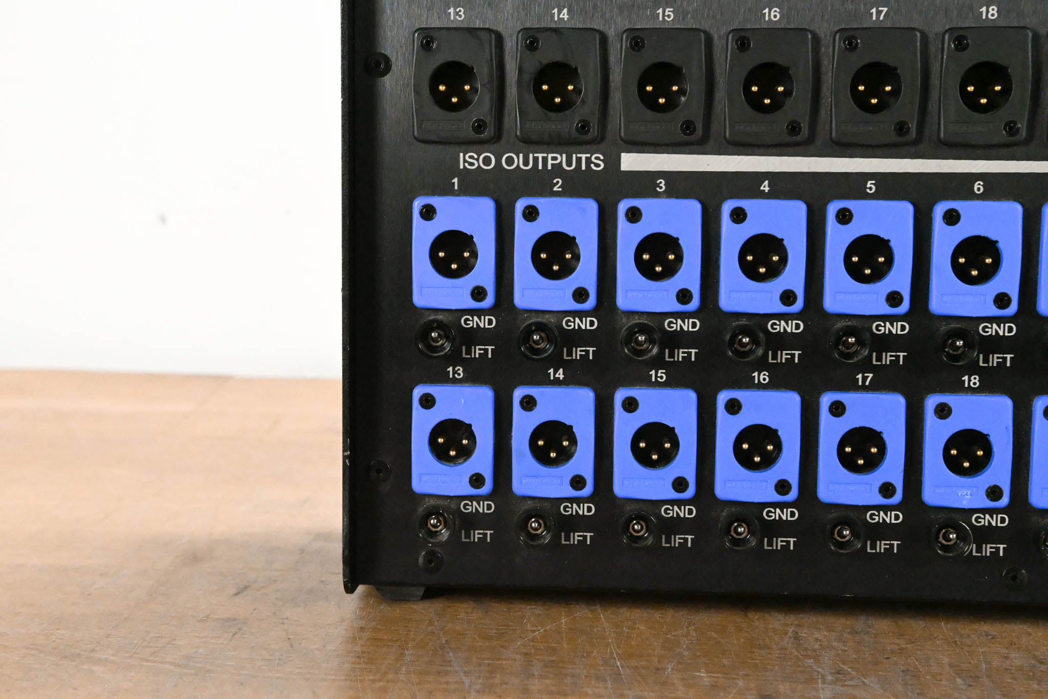 Whirlwind SB Series SB24T11G 24-Channel Passive Mic Splitter