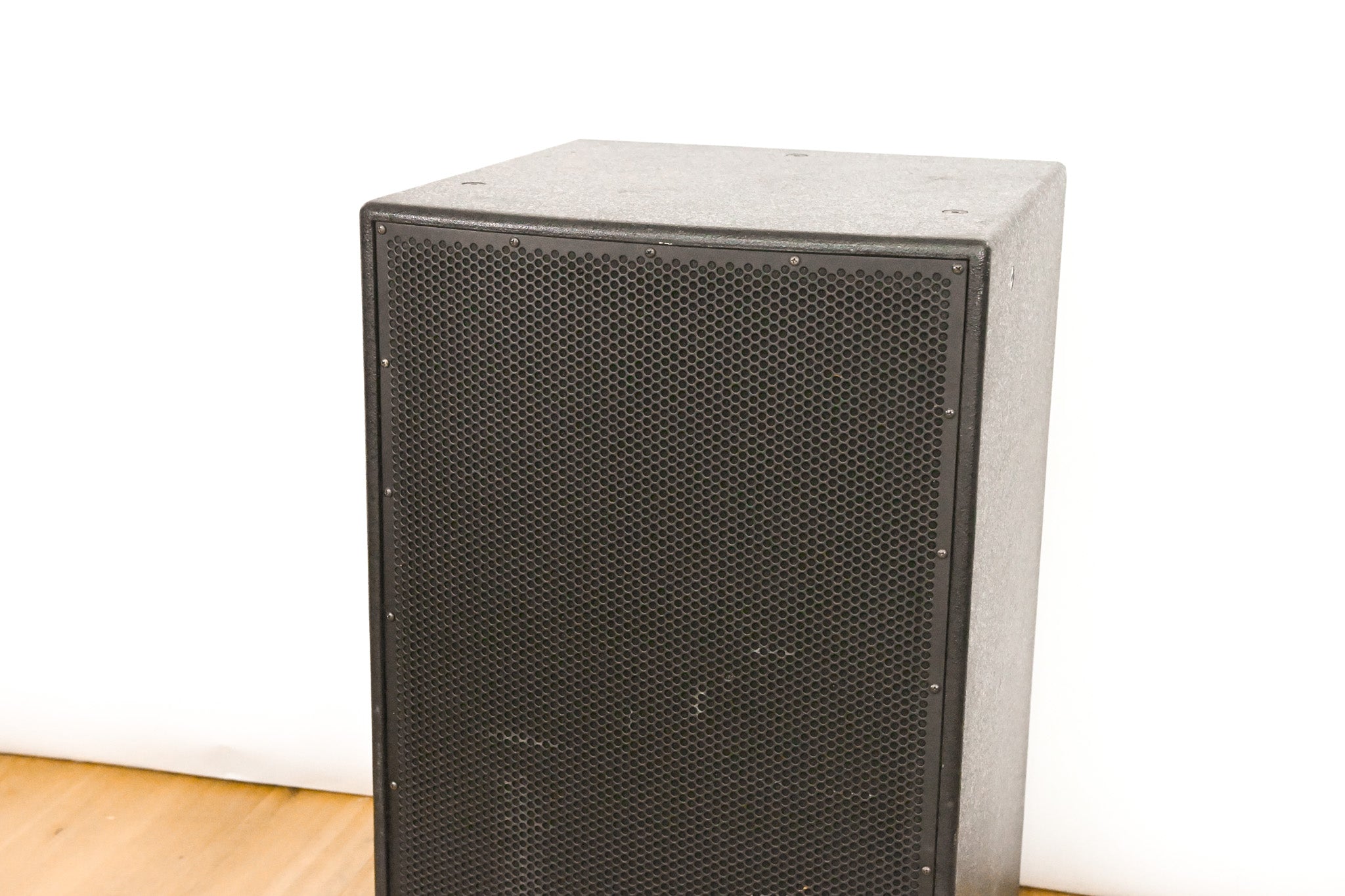 EAW SB625zP Dual 15-inch Subwoofer