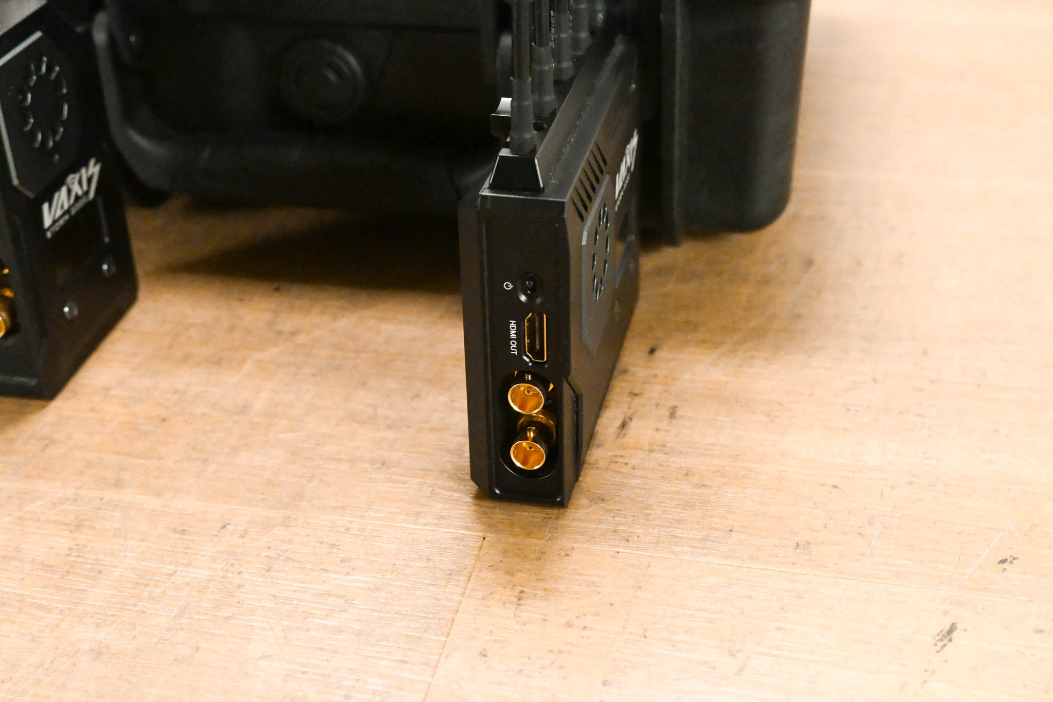 Vaxis Storm 2000 HDMI/SDI Wireless Transmission System (TX + RX)