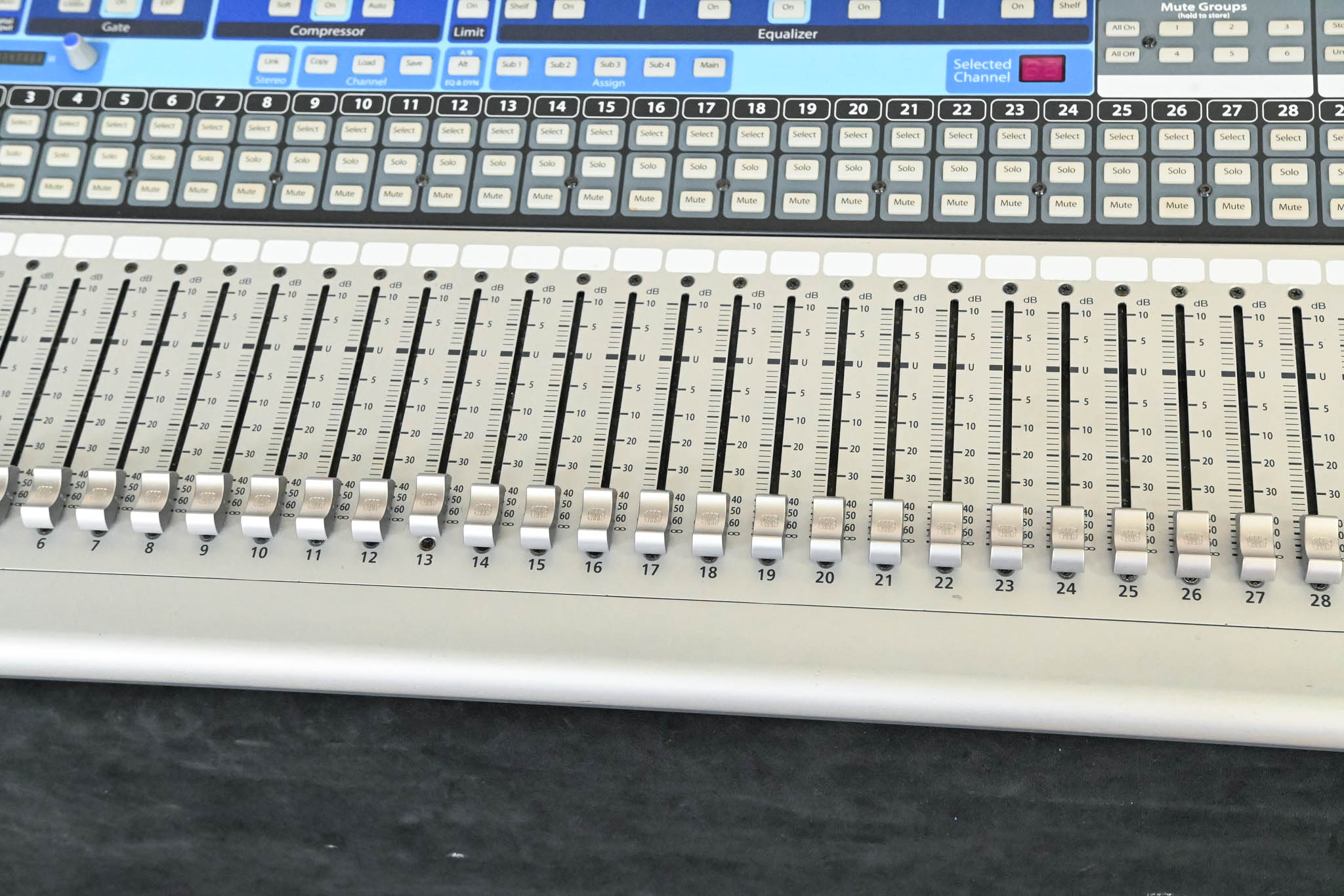 PreSonus StudioLive 32.4.2AI 32-Channel Digital Mixer