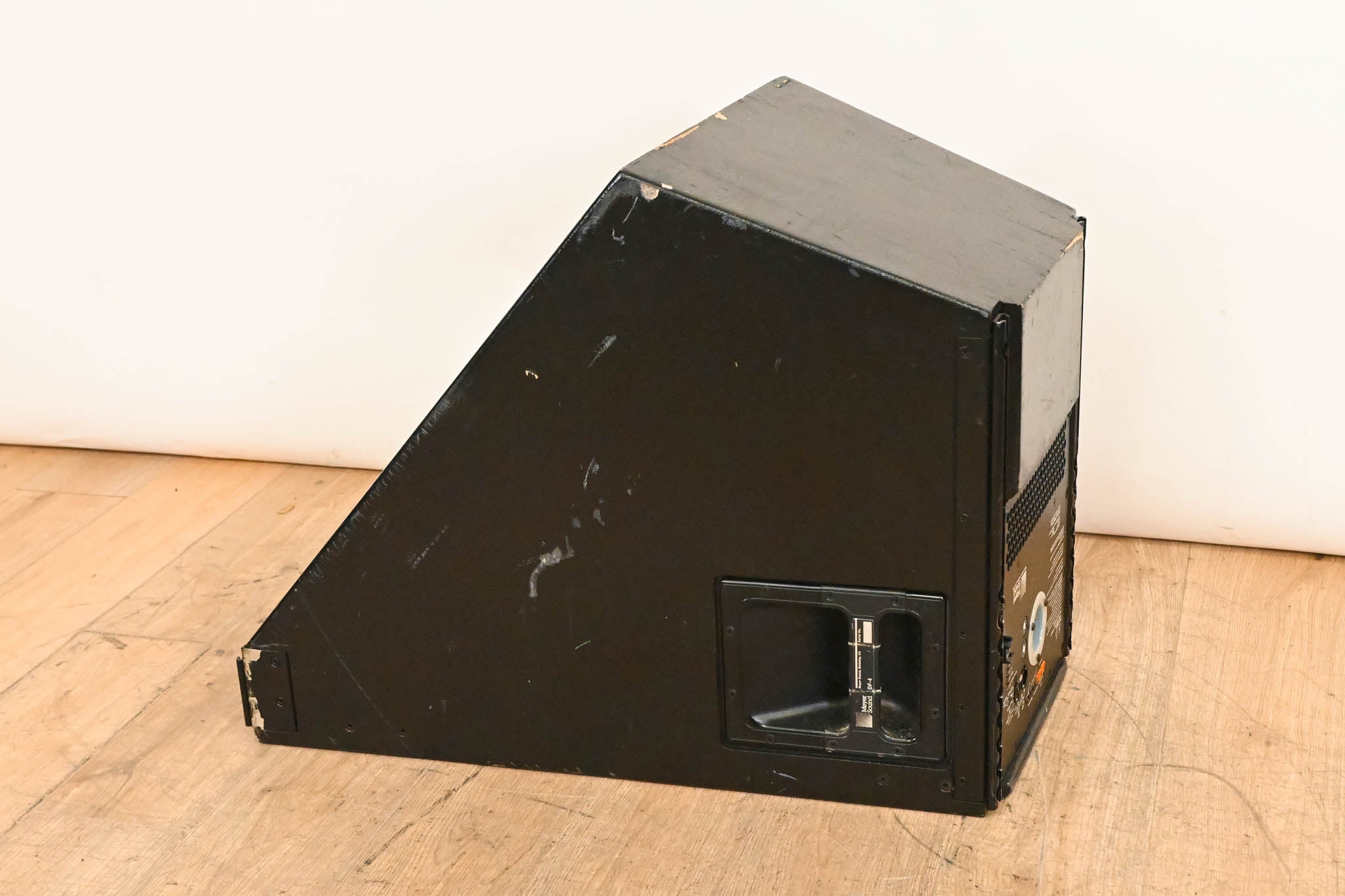 Meyer Sound DF-4 Medium-Throw Down Fill Self-Powered Loudspeaker