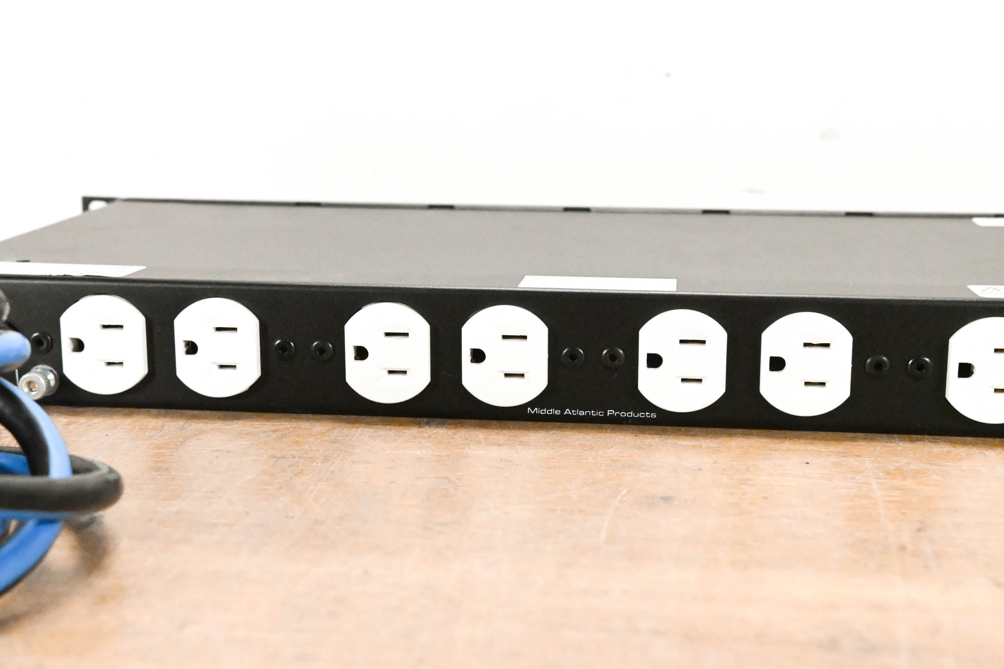 Middle Atlantic PD-915R-PL 9-Outlet Rackmount Power Distribution Unit