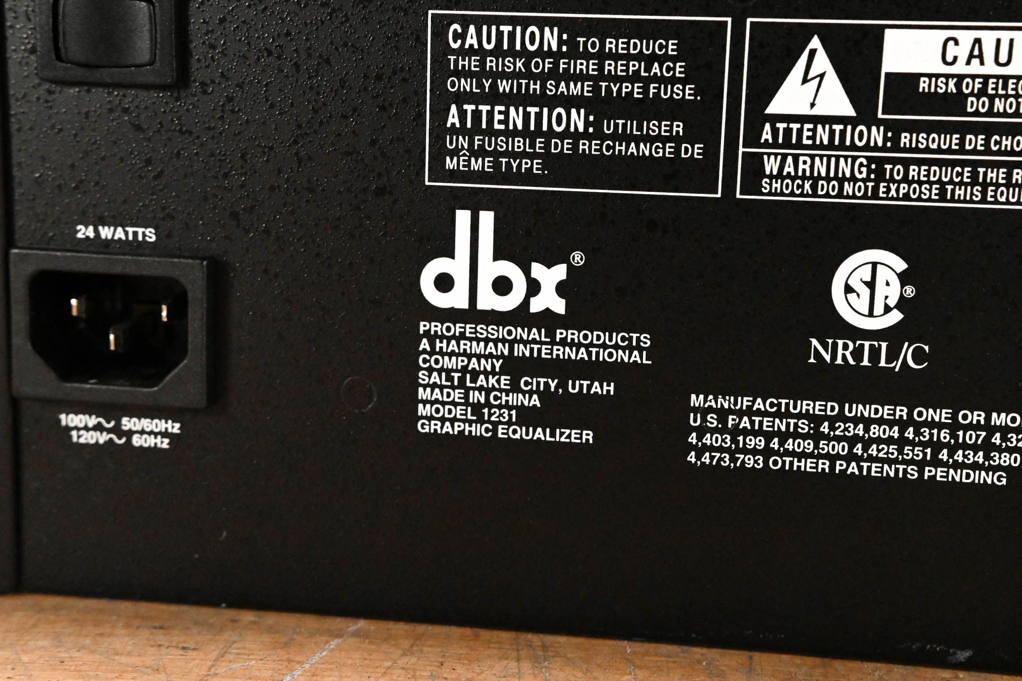 dbx 1231 Dual-Channel 31-Band Graphic Equalizer