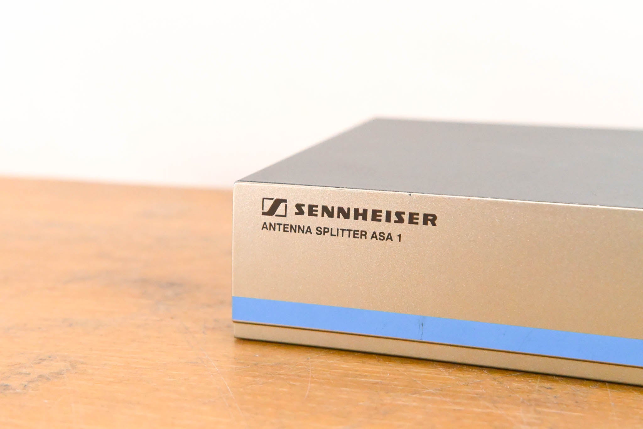 Sennheiser ASA 1 Active Antenna Splitter - 500-870 MHz (NO POWER SUPPLY)