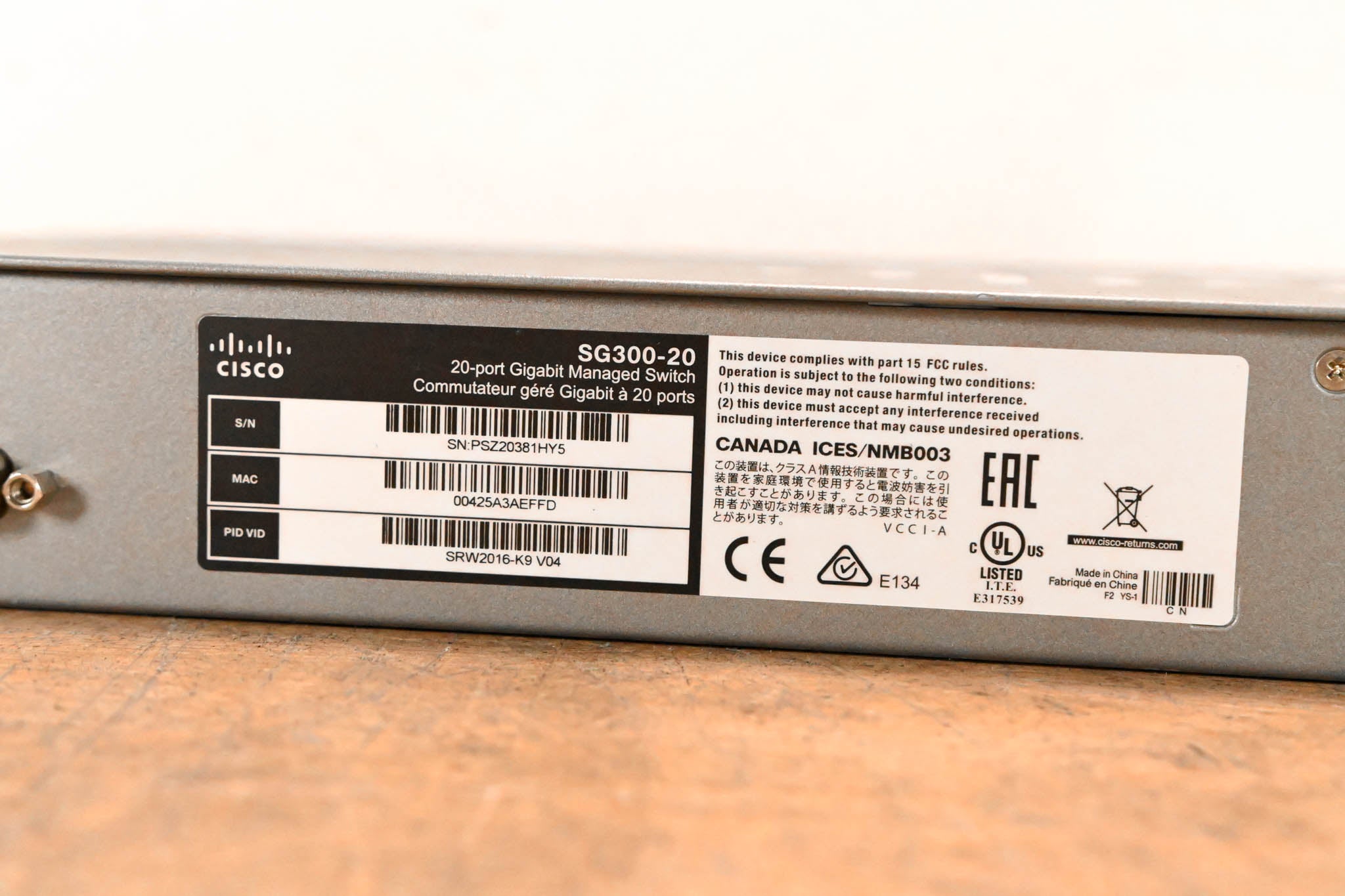 Cisco SG300-20 20-Port Gigabit Managed Switch