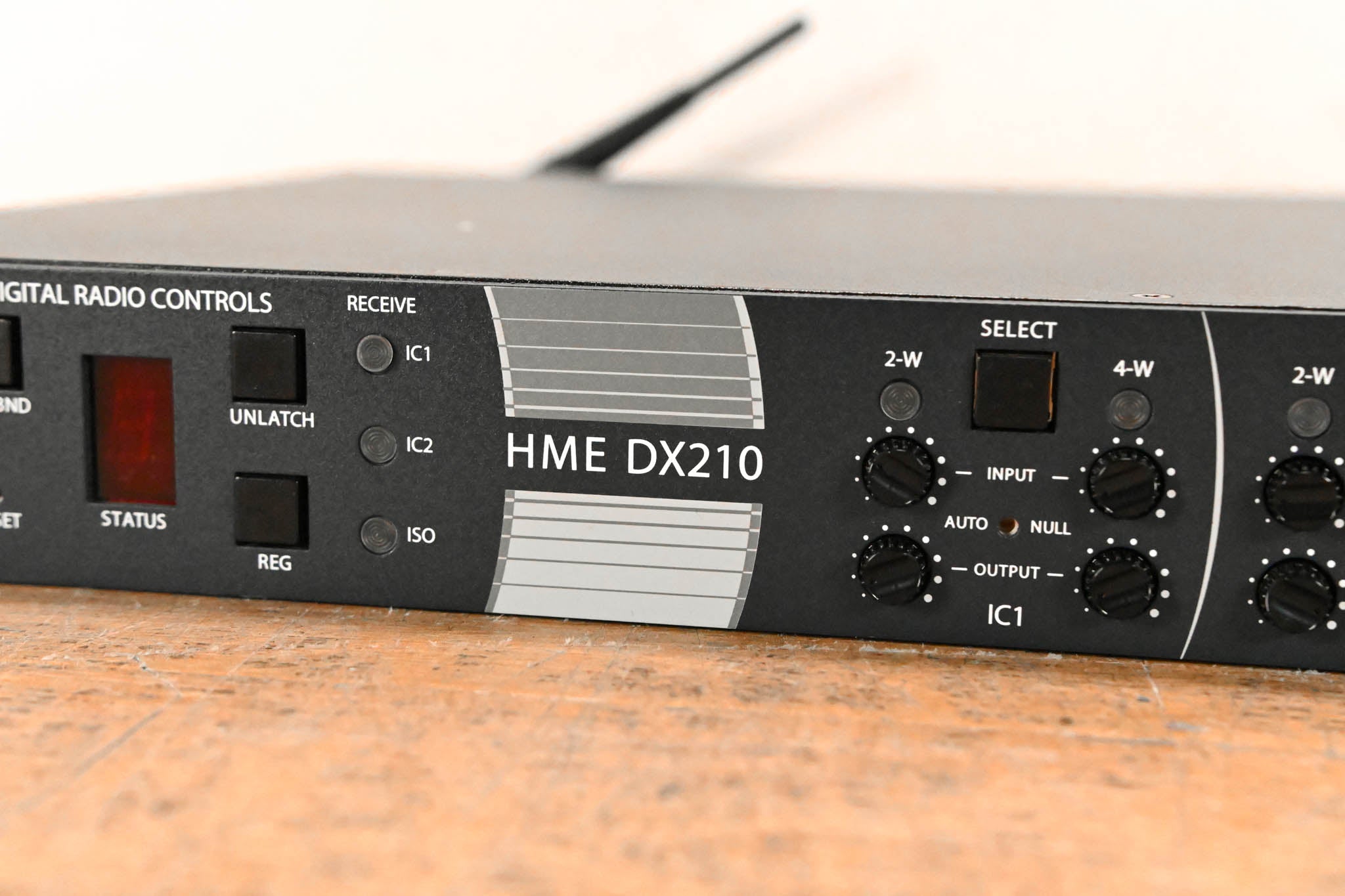 Clear-Com HME DX210 Digital Wireless Intercom System