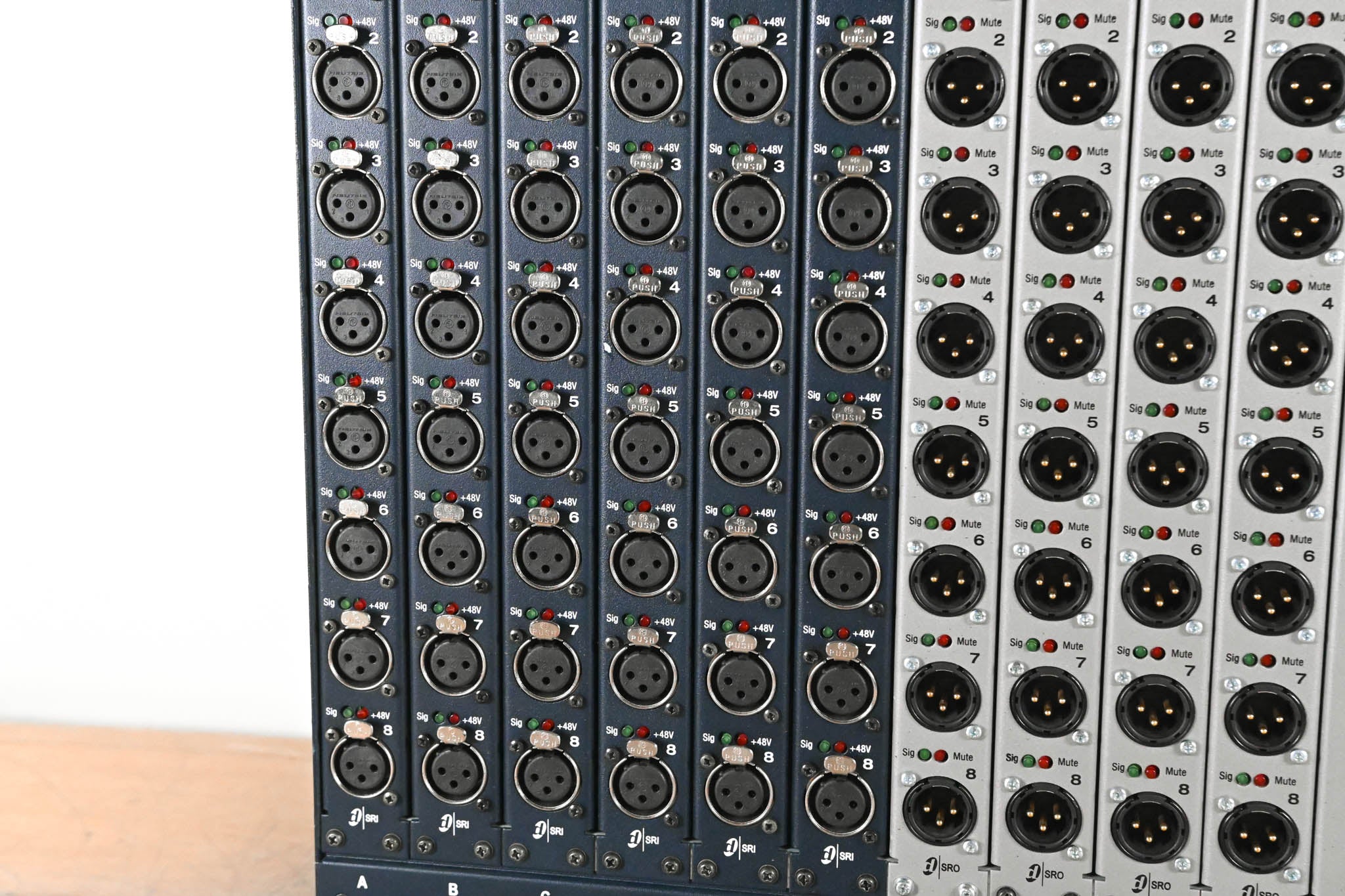 Digidesign VENUE Stage Rack - 48-in, 32-out, with AES Output Card