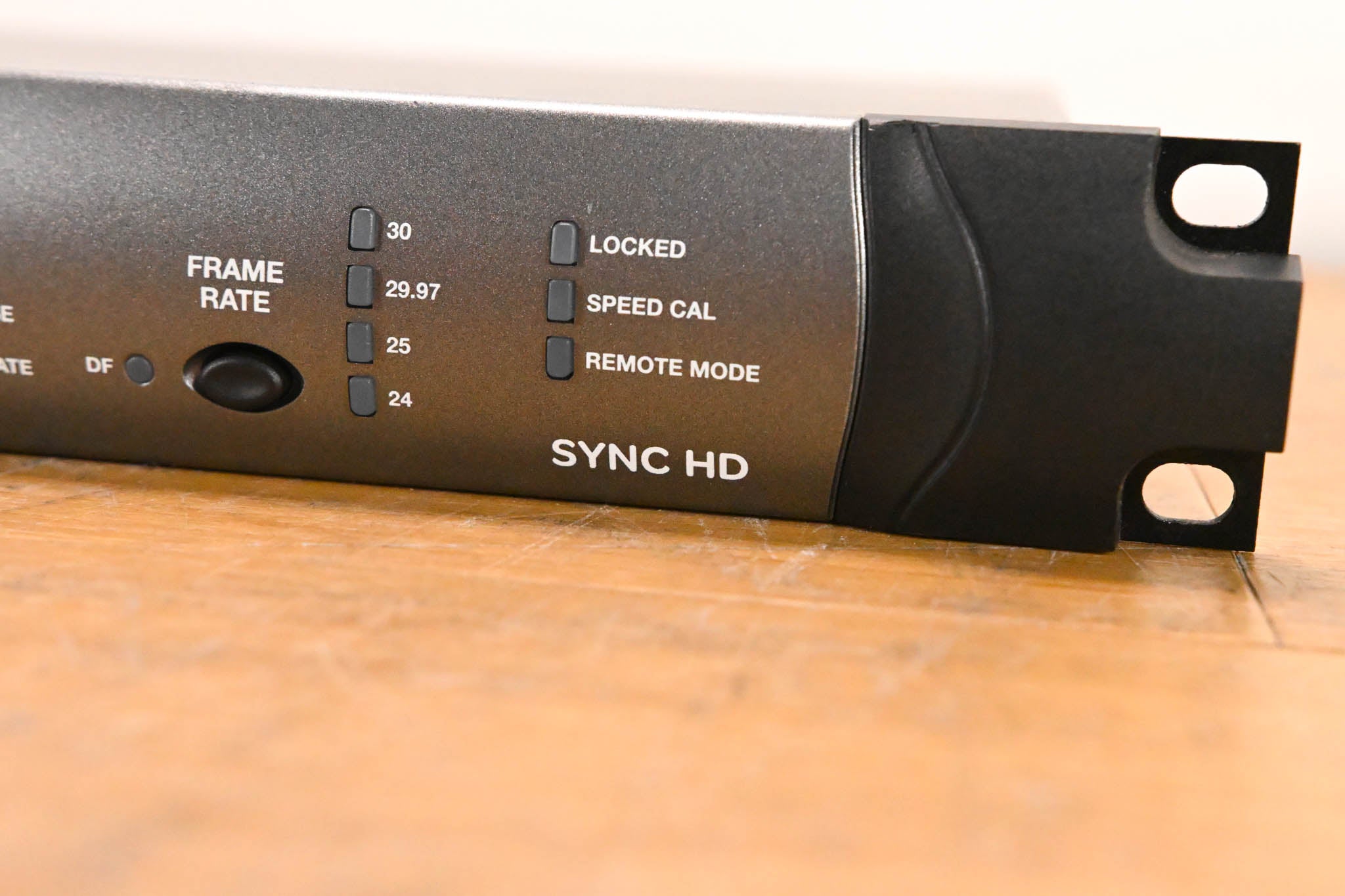 AVID SYNC HD Master Clock
