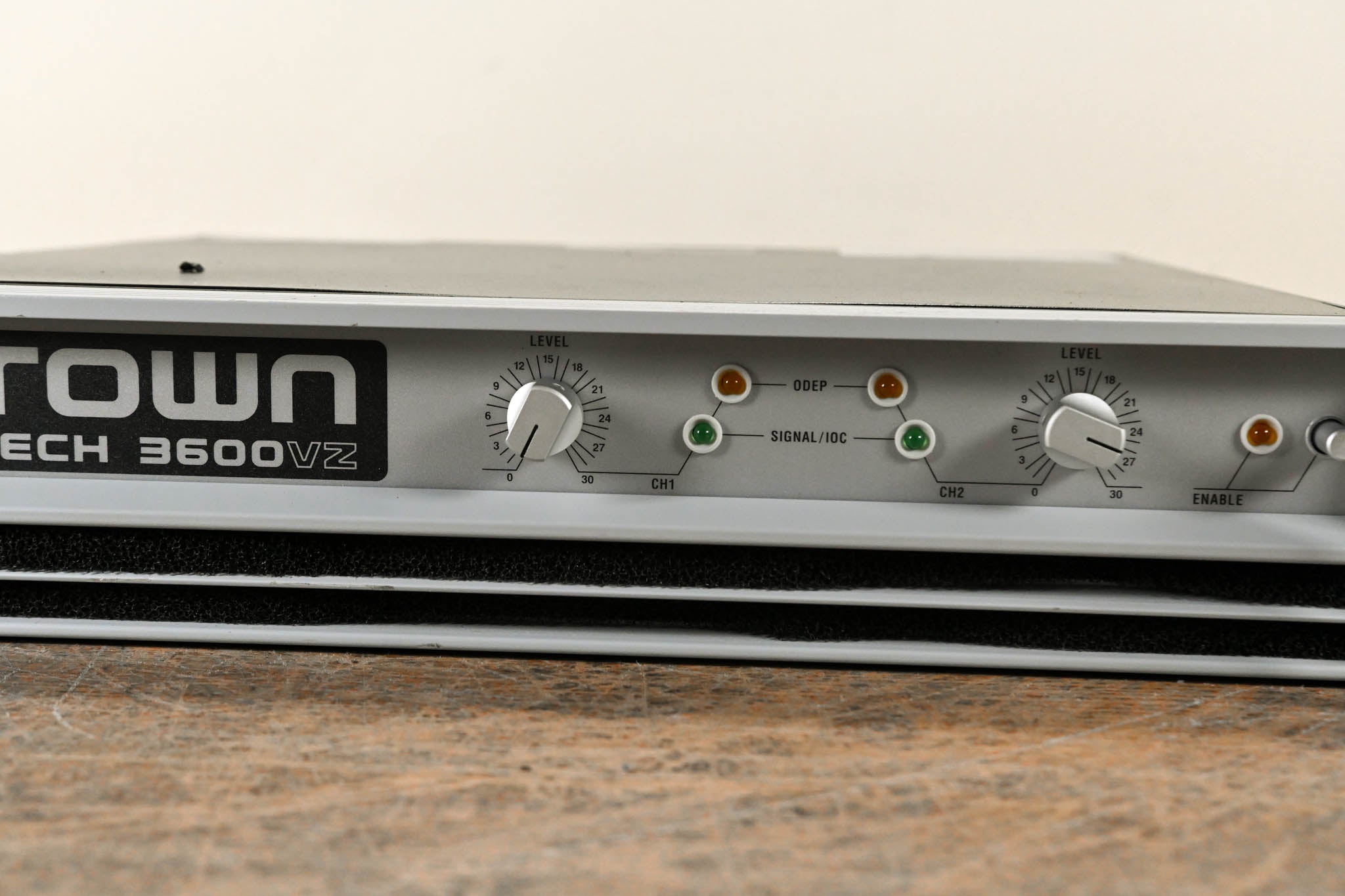 Crown Macro-Tech 3600VZ 2-Channel Power Amplifier