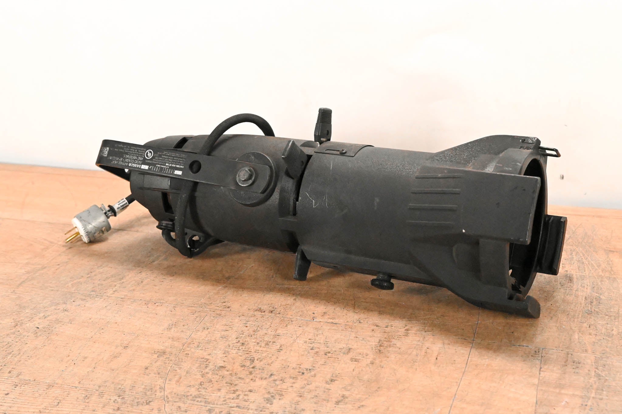 ETC Source Four Jr 50 Degree 575 Ellipsoidal Light