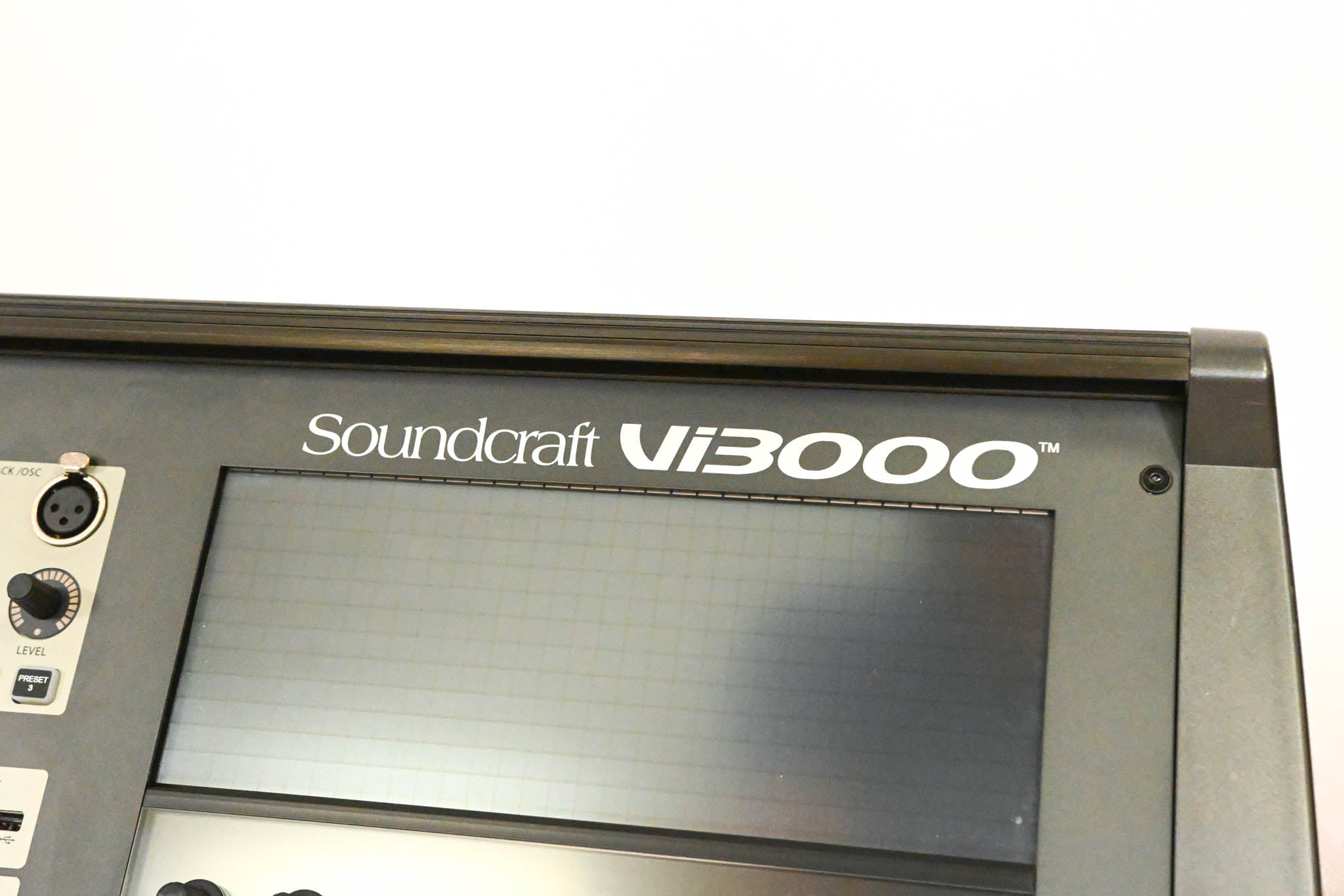 Soundcraft Vi3000 64-Channel Digital Mixing Console