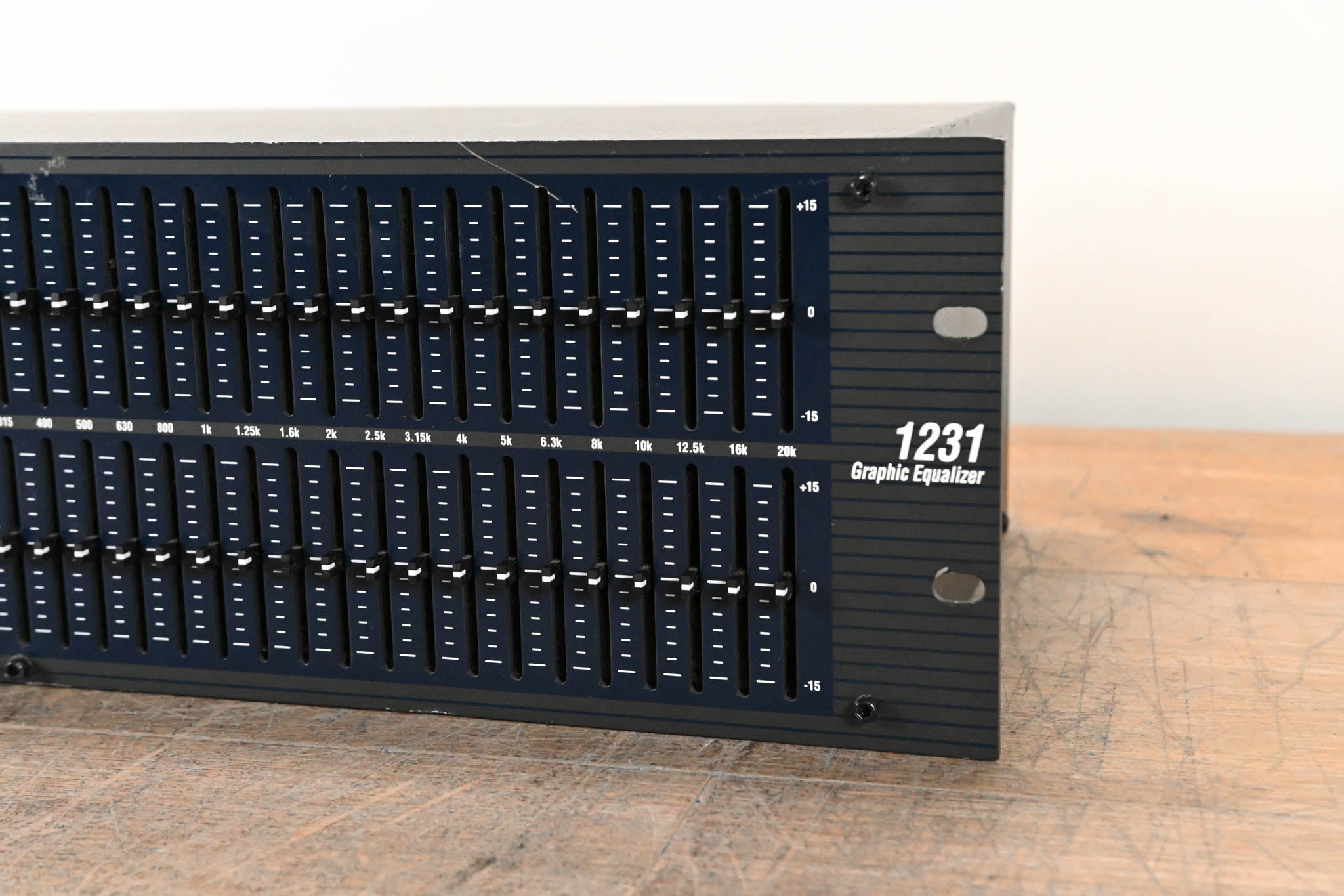 dbx 1231 Dual-Channel 31-Band Graphic Equalizer