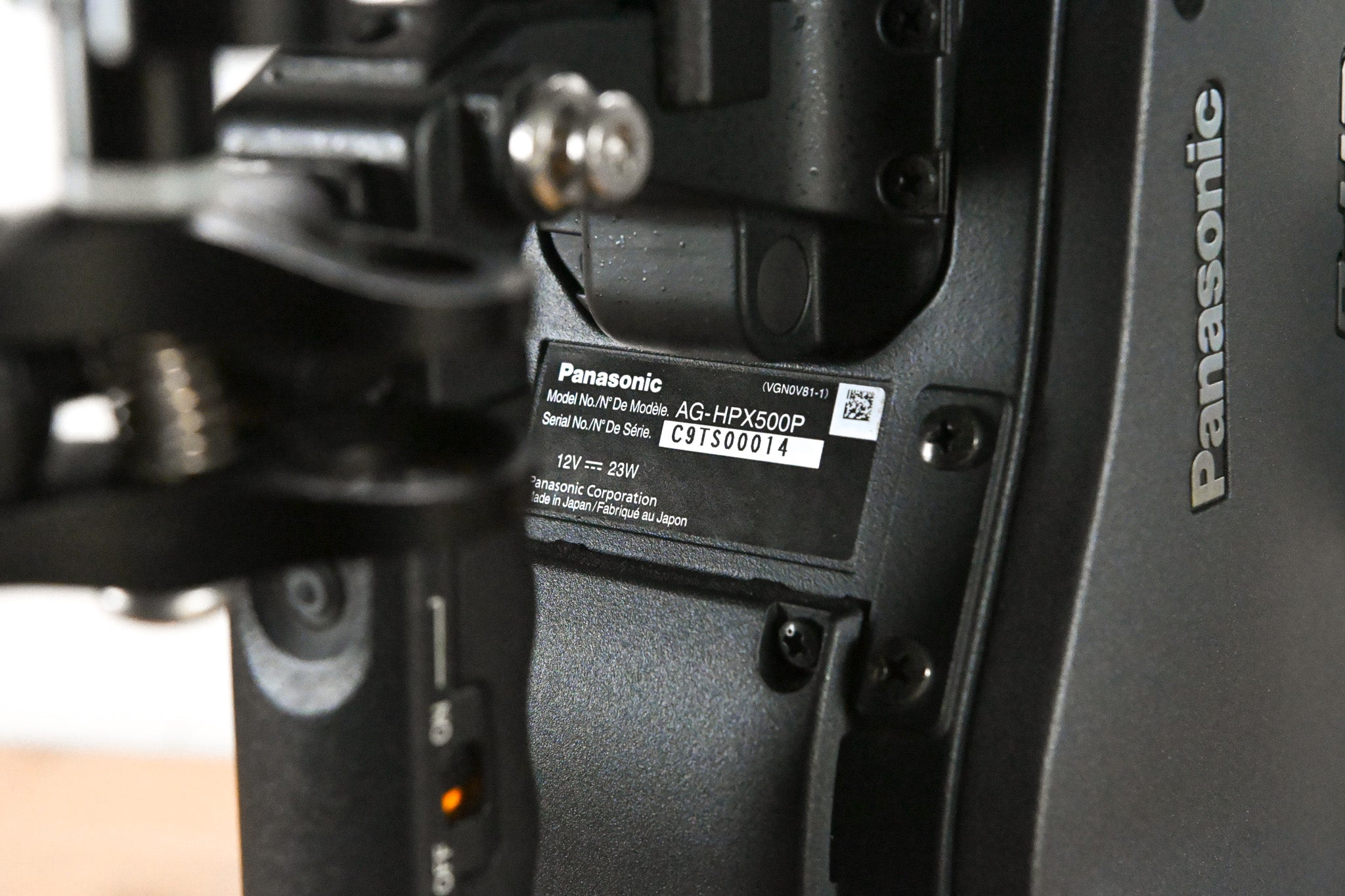 Panasonic AG-HPX500P 2/3" Shoulder-Mounted P2HD Camcorder
