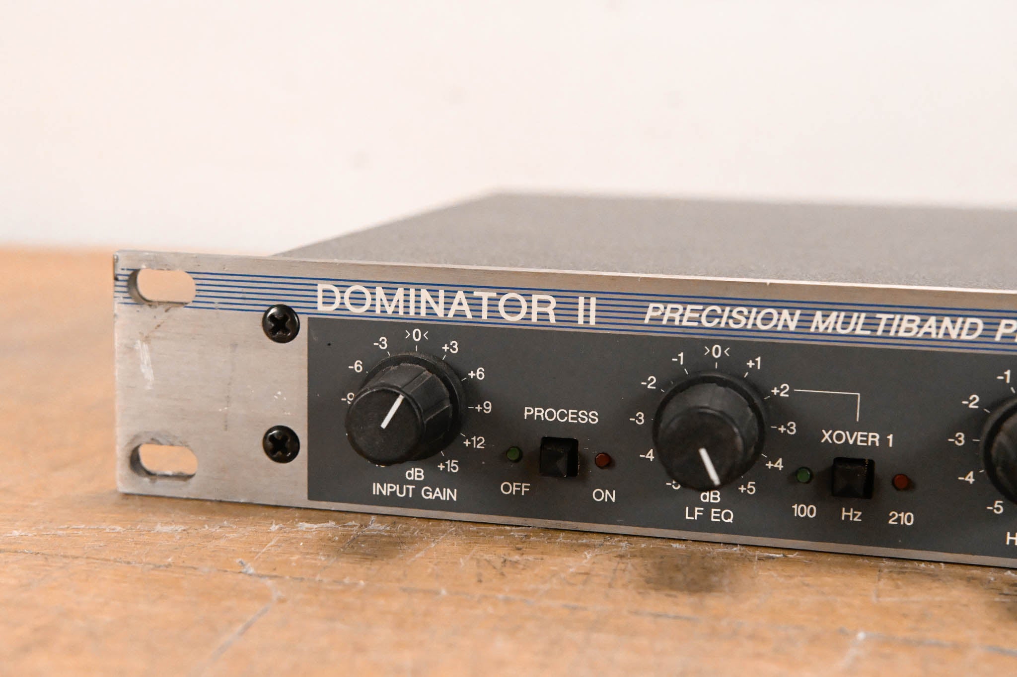 Aphex 720 DOMINATOR II Precision Multiband Peak Limiter