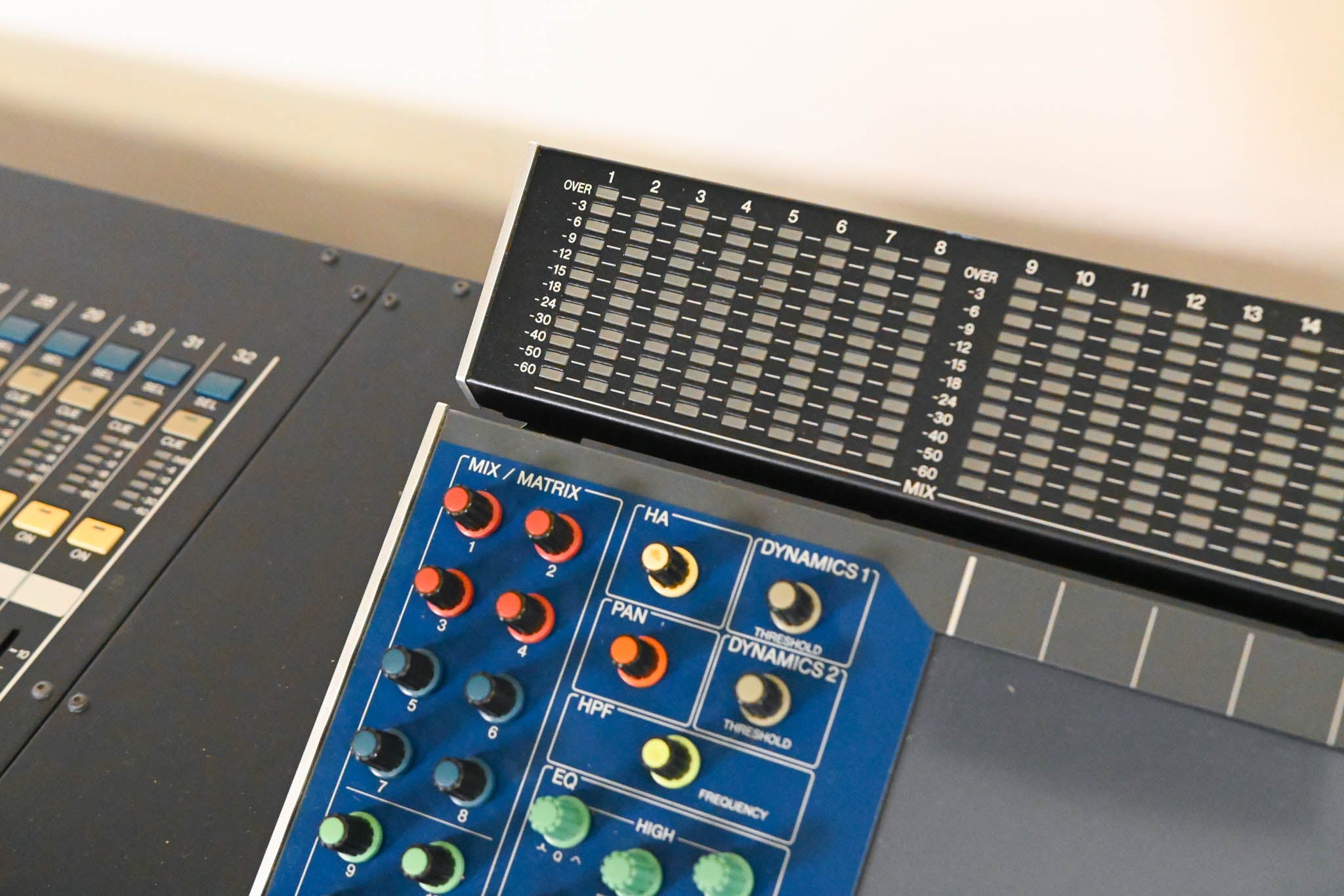 Yamaha M7CL-48 48-Channel Digital Audio Mixing Console