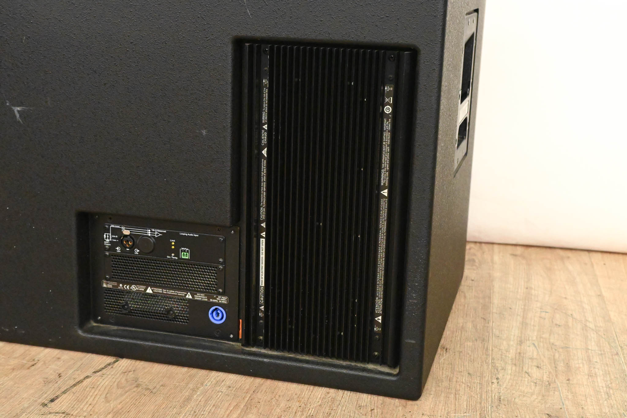 Meyer Sound USW-1P Dual 15" Powered Subwoofer