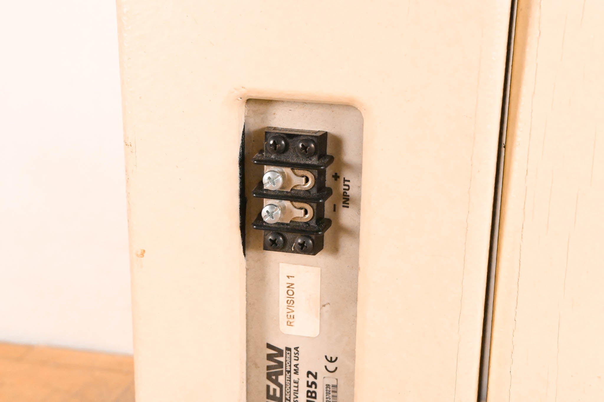 EAW UB52 Two-Way Full-Range Loudspeaker - White (PAIR)