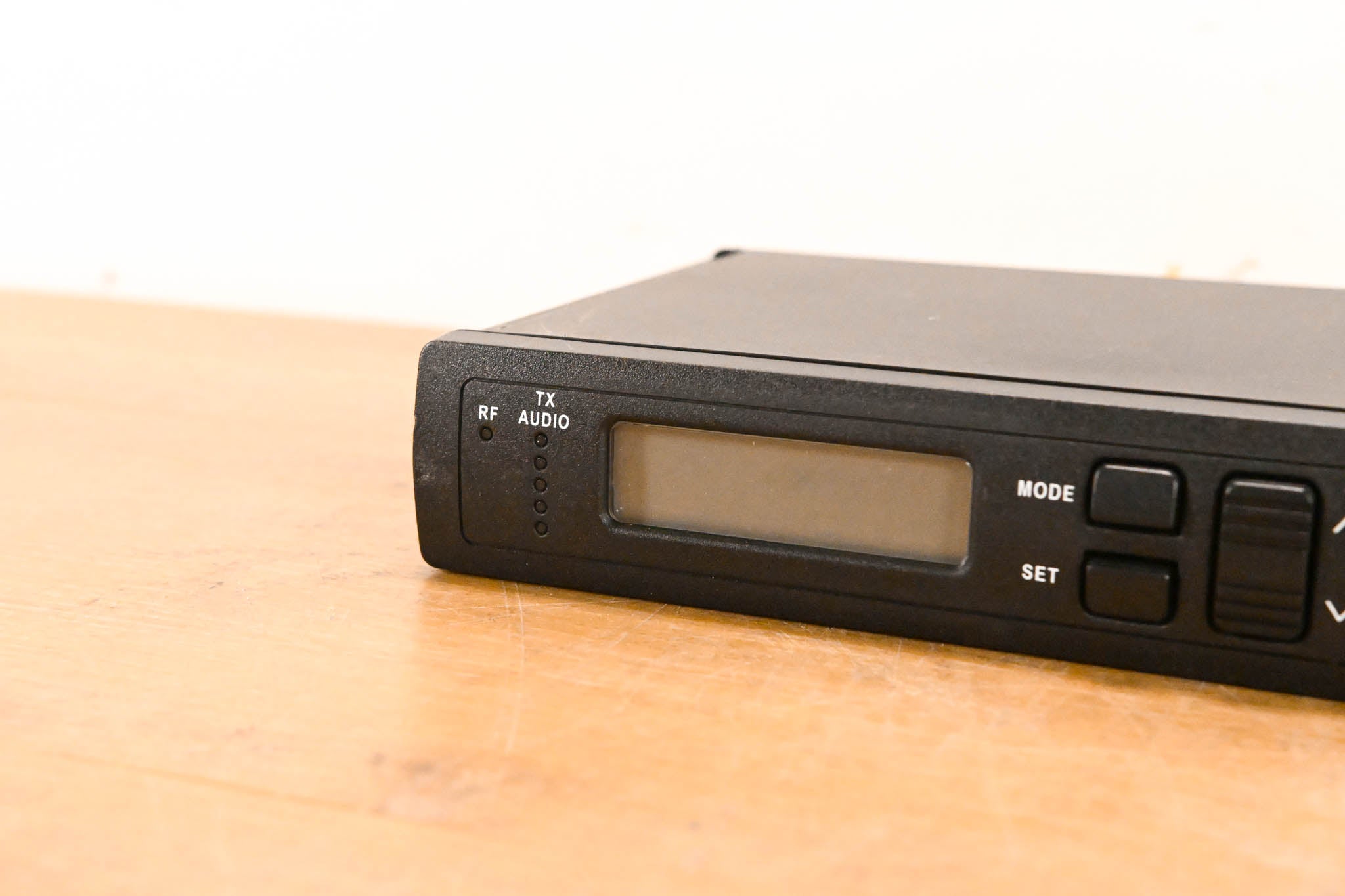 Shure ULXS24/58 Handheld Wireless System - J1 Band (NO POWER SUPPLY)