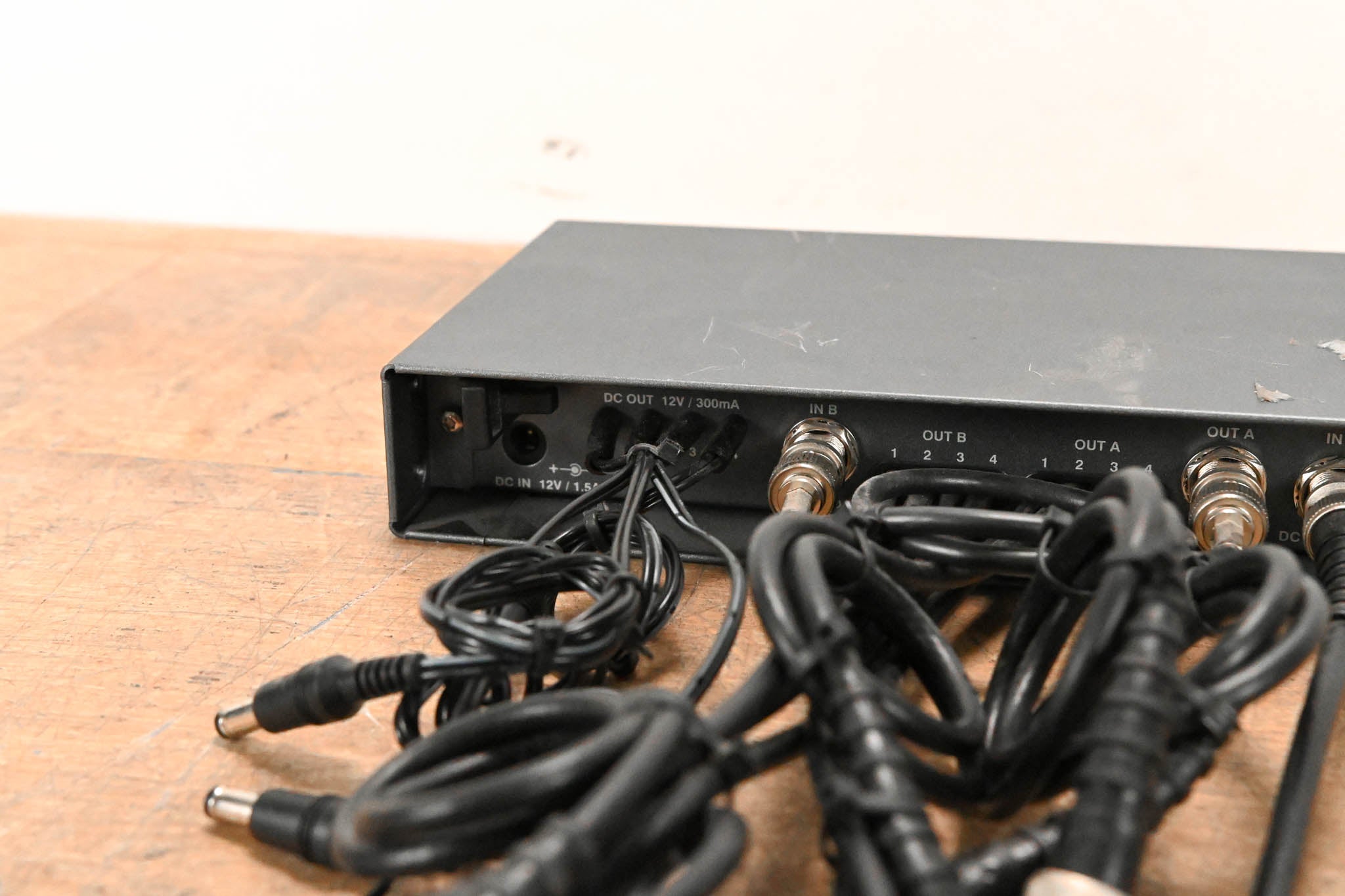 Sennheiser ASP 2 Antenna and Power Distribution System (NO POWER SUPPLY)