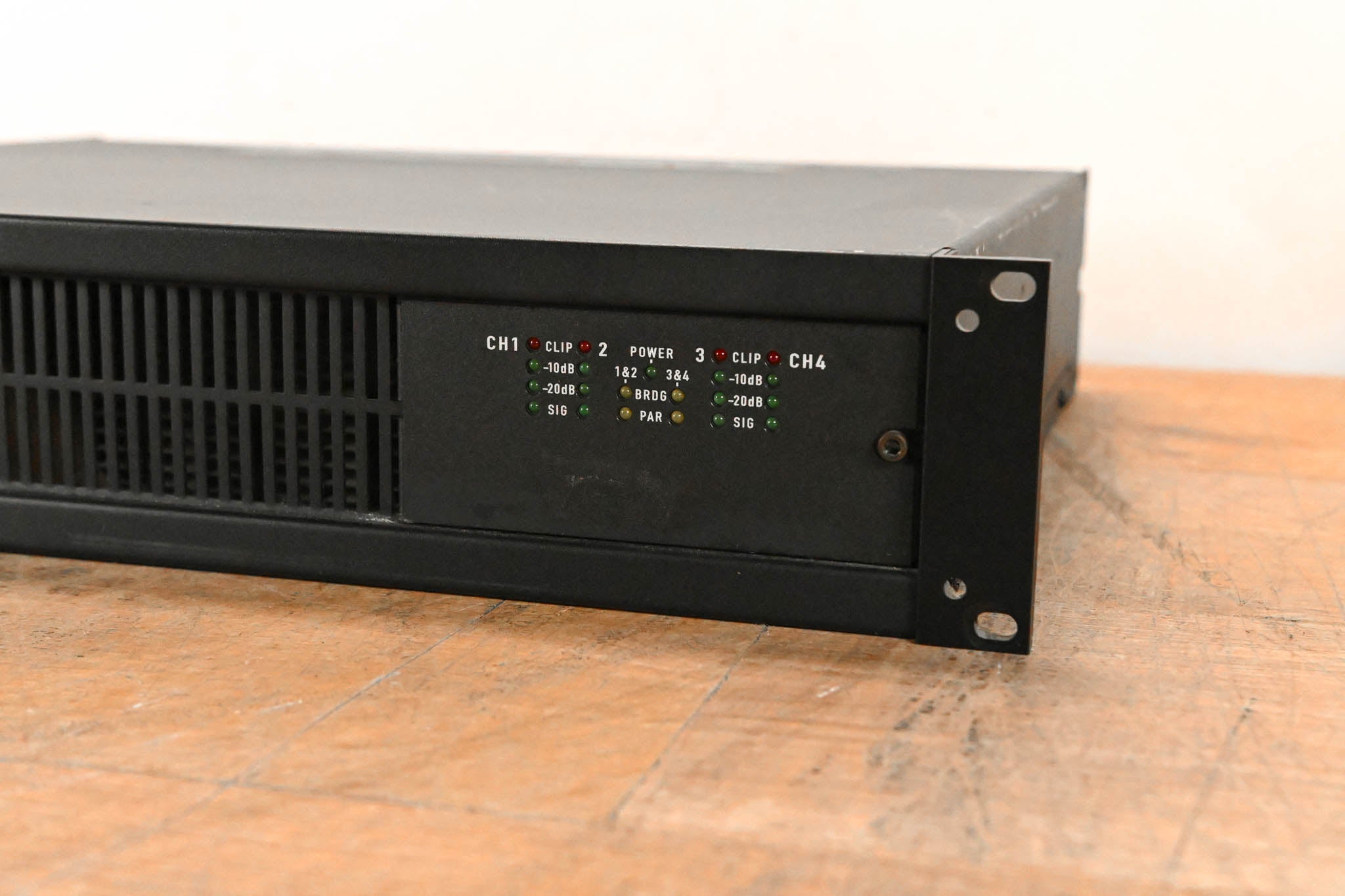 QSC CX404 400W 4-Channel Power Amplifier