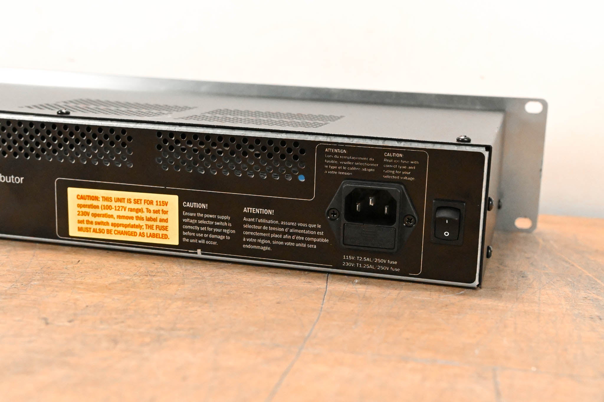 Aviom D400 A-Net Distributor