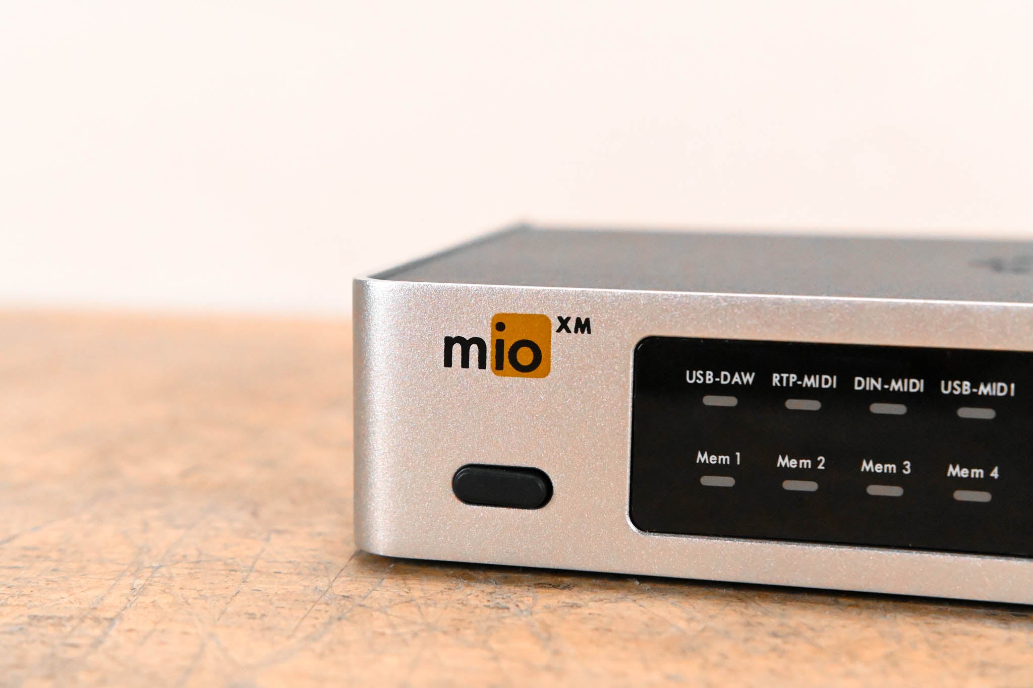iConnectivity mioXM 4x4 USB/Networkable MIDI Interface (NO POWER SUPPLY)