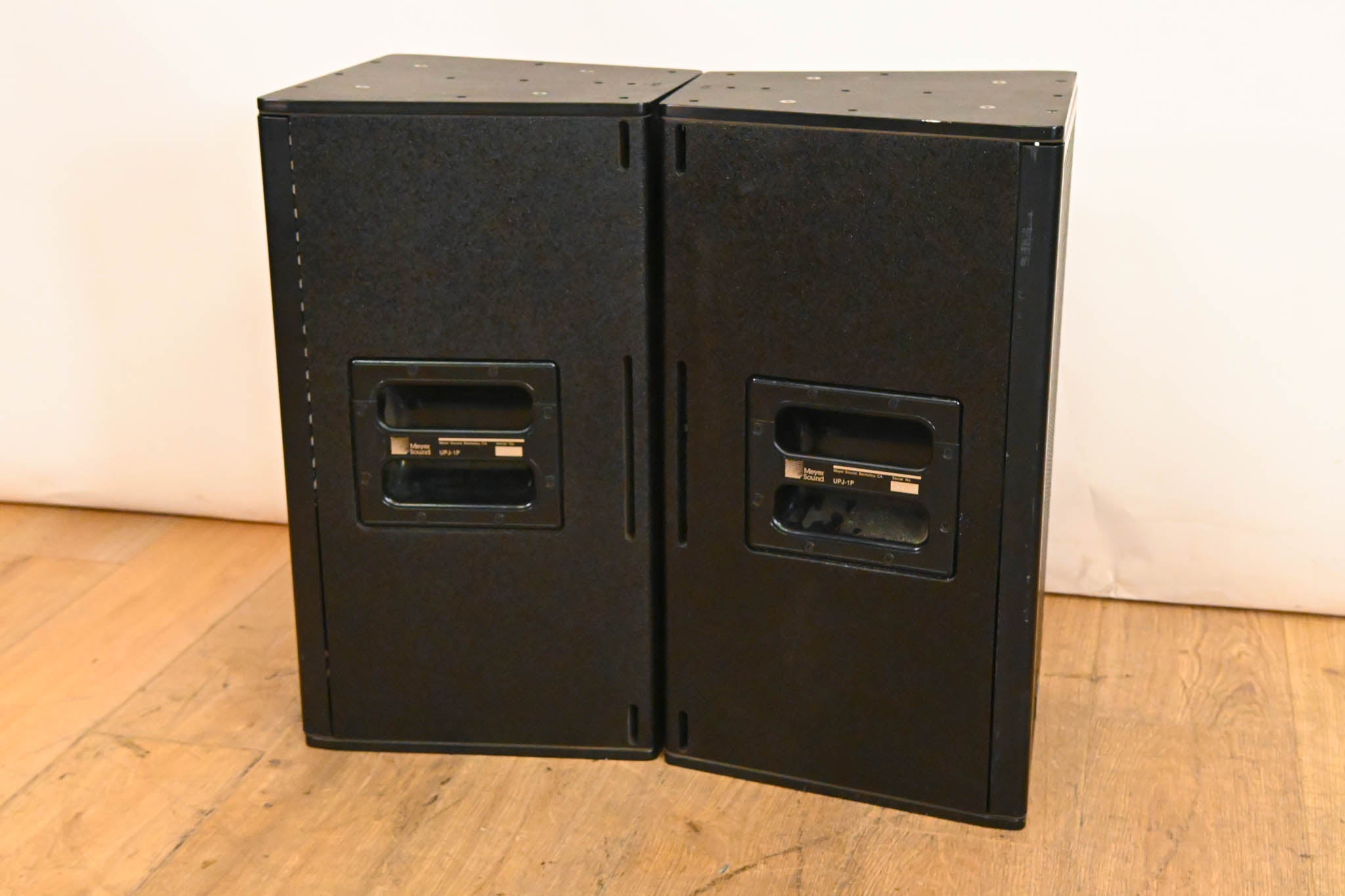 Meyer Sound UPJ-1P Compact VariO Loudspeaker (PAIR)
