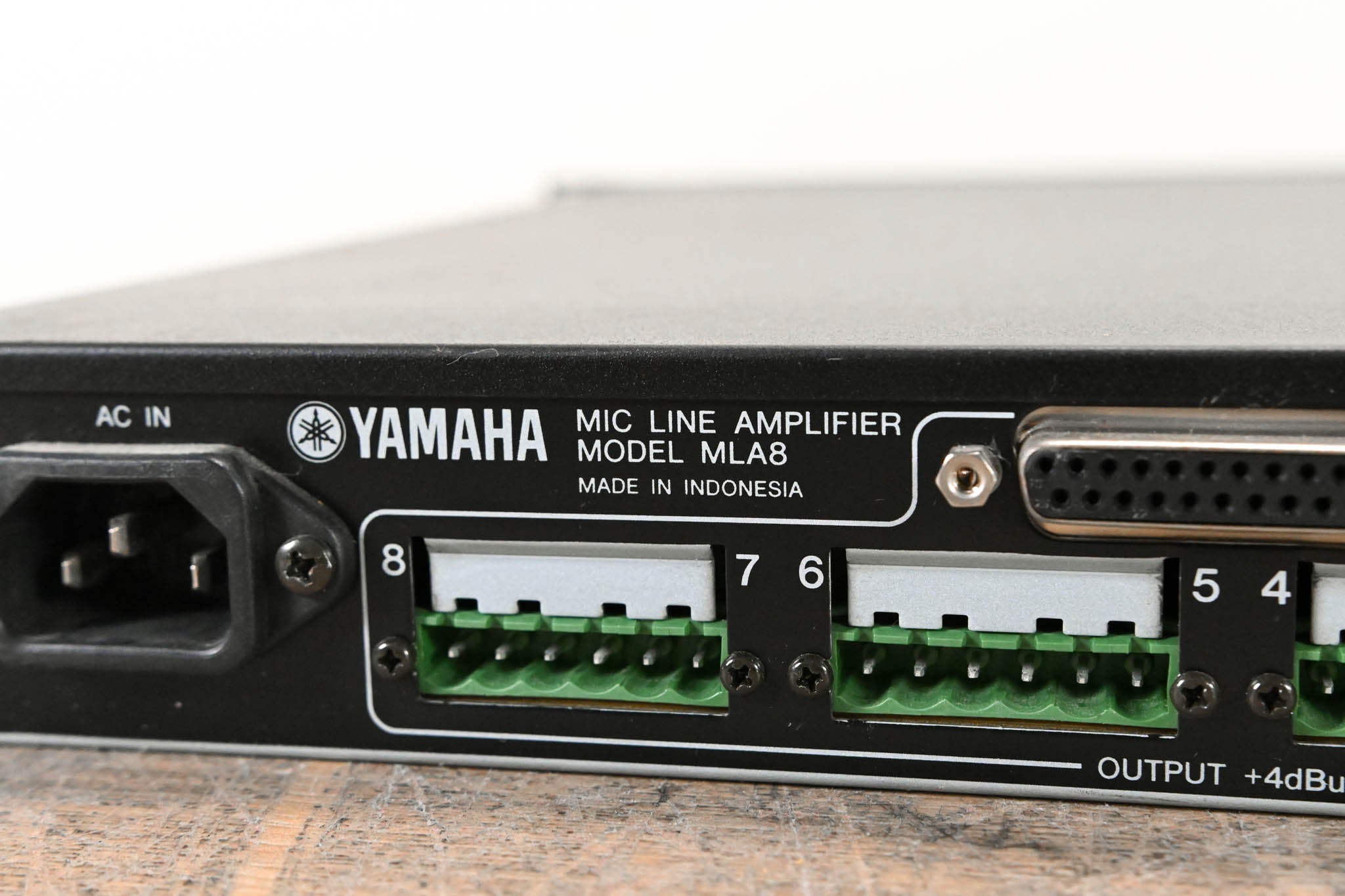 Yamaha MLA8 8-Channel Microphone/Line Preamplifier