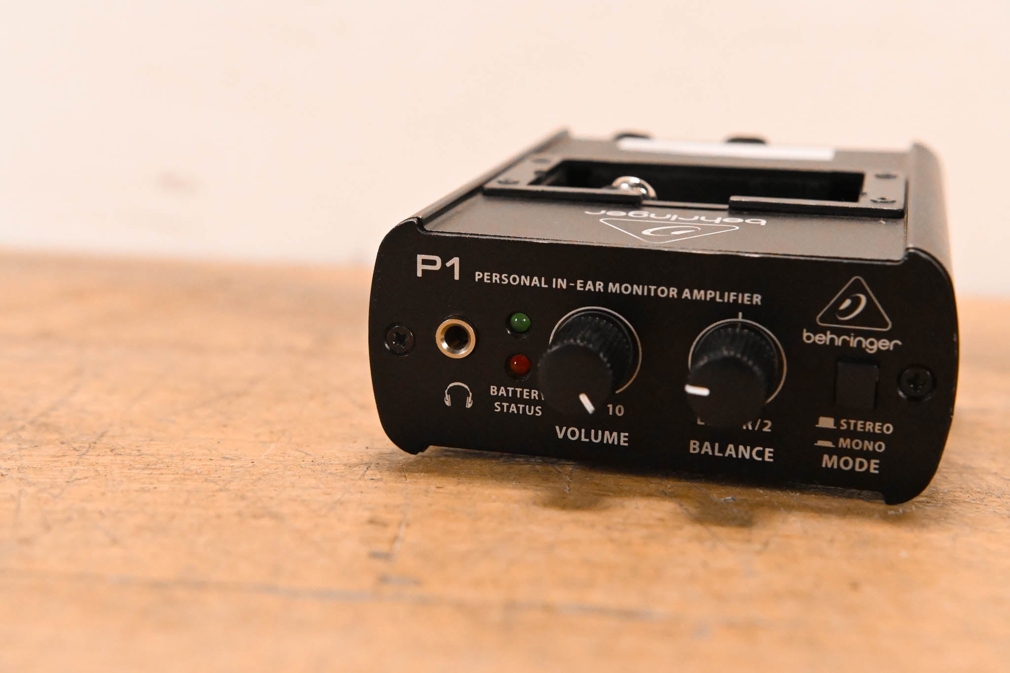 Behringer Powerplay P1 Personal In-Ear Monitor Amplifier