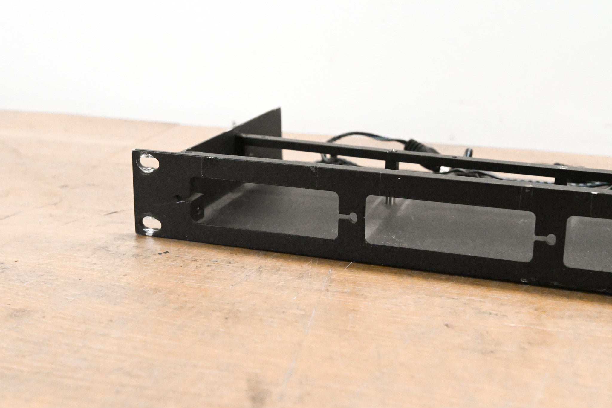 Lectrosonics RMP195 Four Bay Rackmount w/ Mean Well RS-25-15 PSU