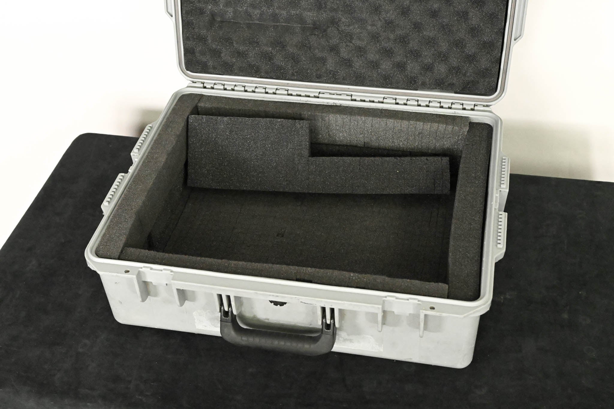 Pelican Storm Case iM2700 22.00 x 17.00 x 8.00 in