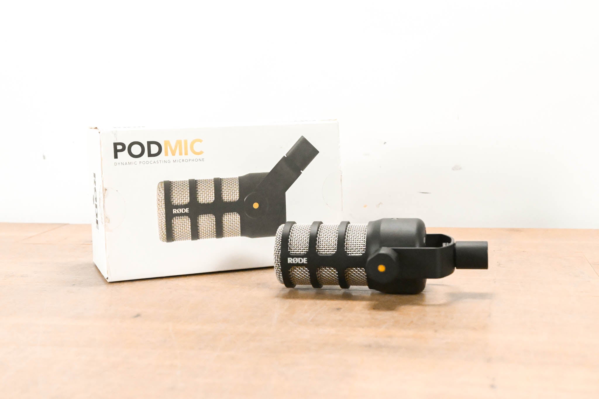 RØDE PodMic Dynamic Podcasting Microphone