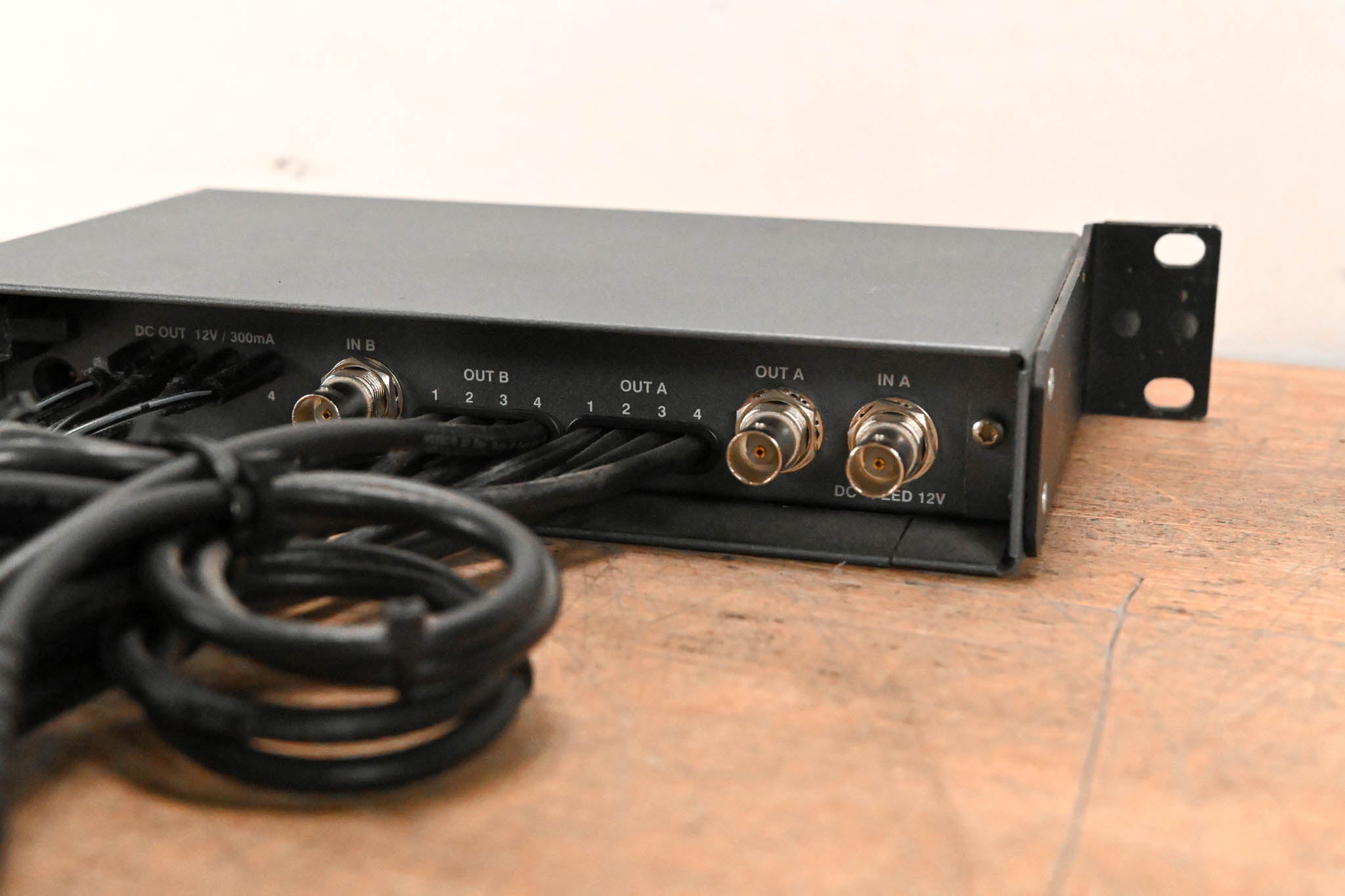Sennheiser ASP 2 Antenna and Power Distribution System (NO POWER SUPPLY)