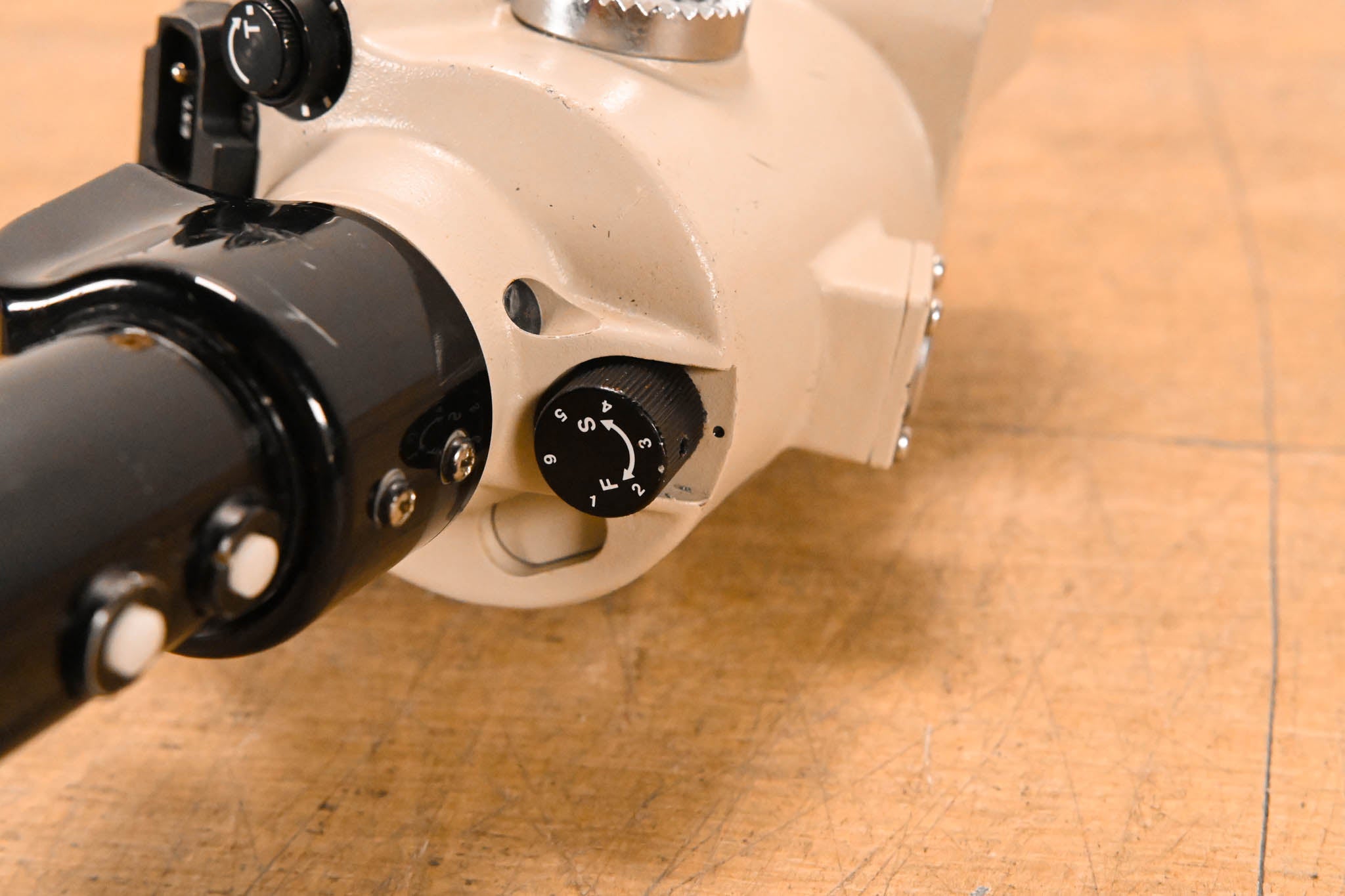 Canon ZDJ-L02 Zoom Demand