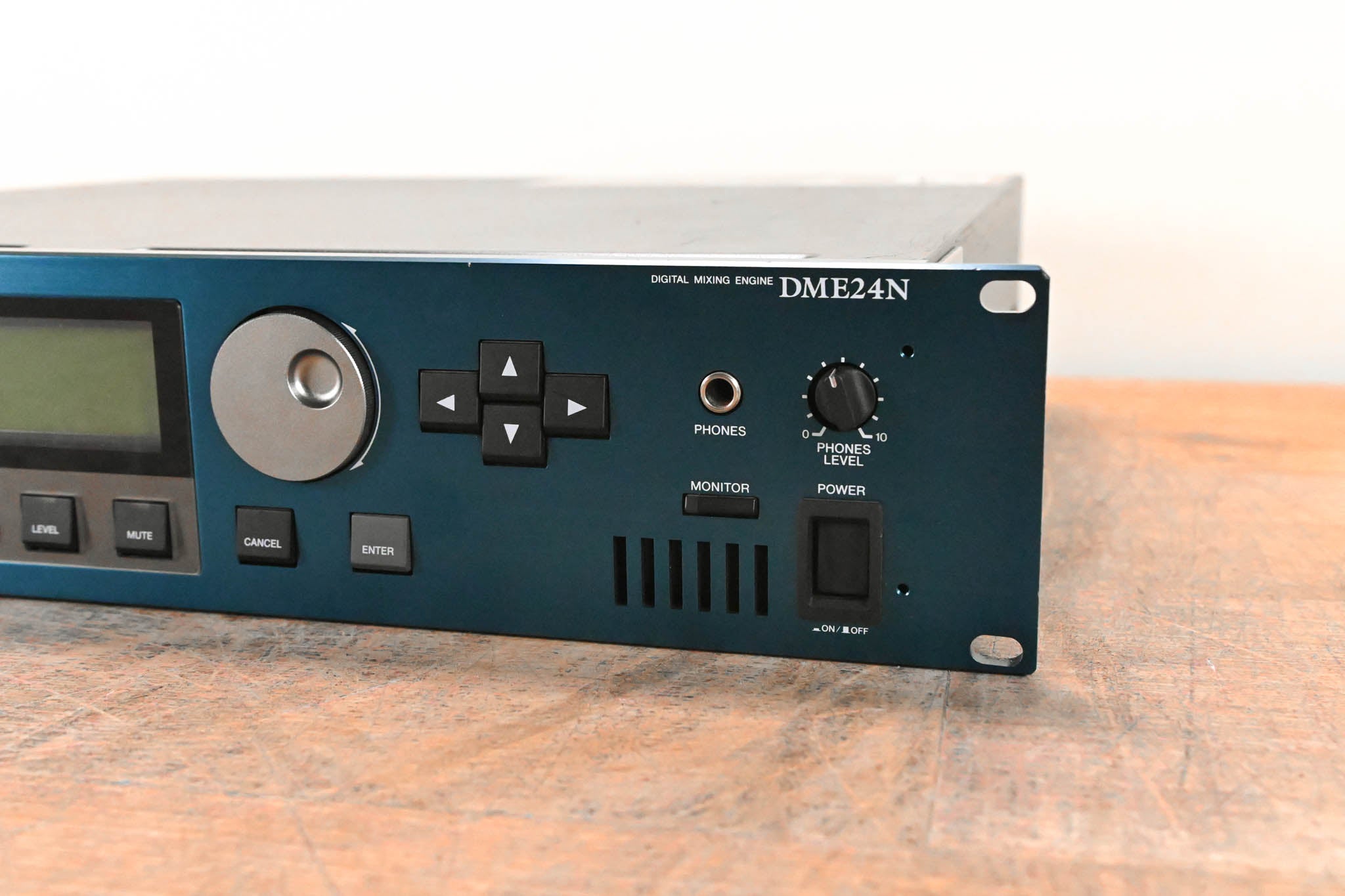 Yamaha DME24N Digital Mixing Engine