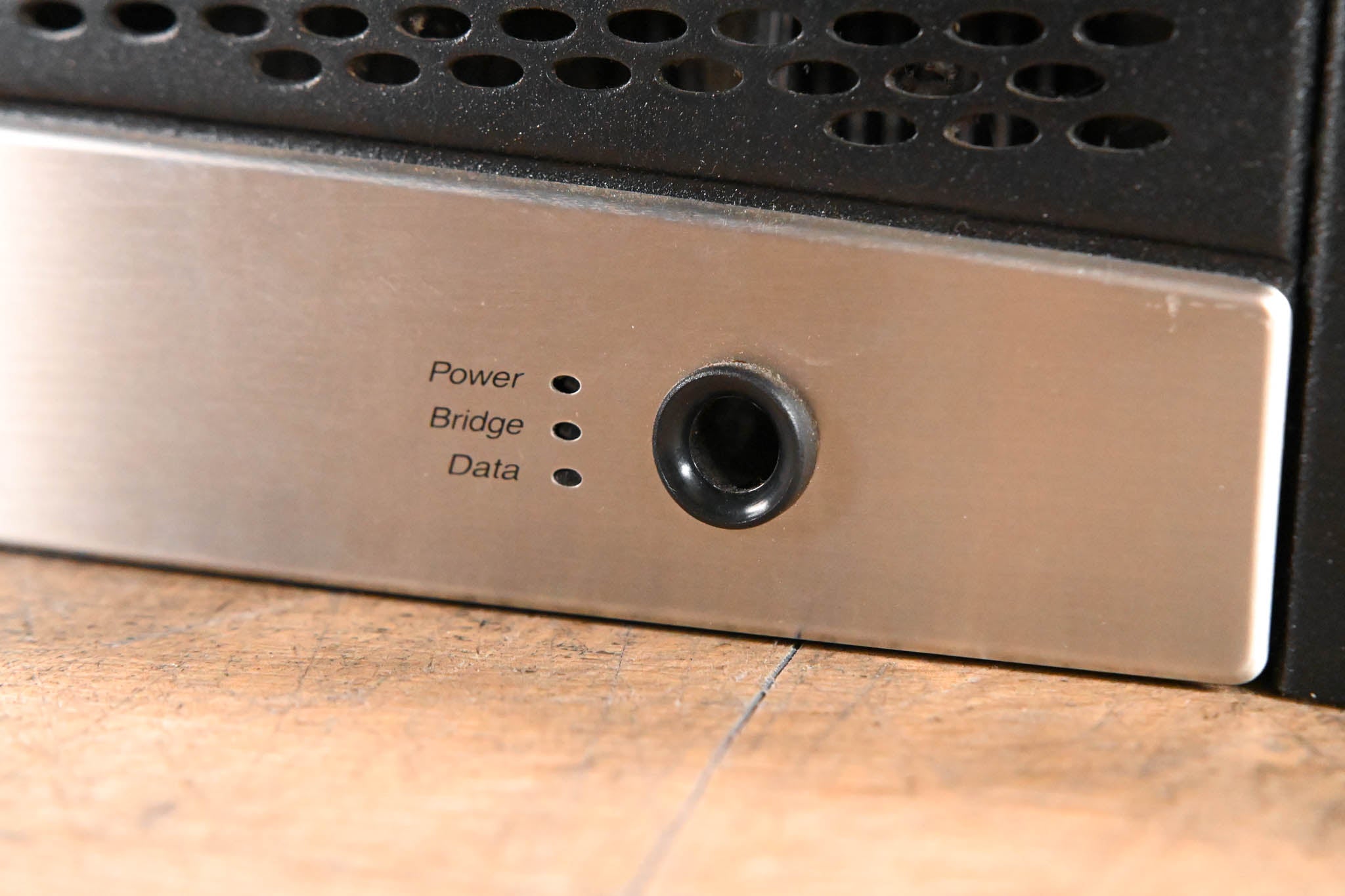 Crown CTs 600 Two-Channel 300W Power Amplifier