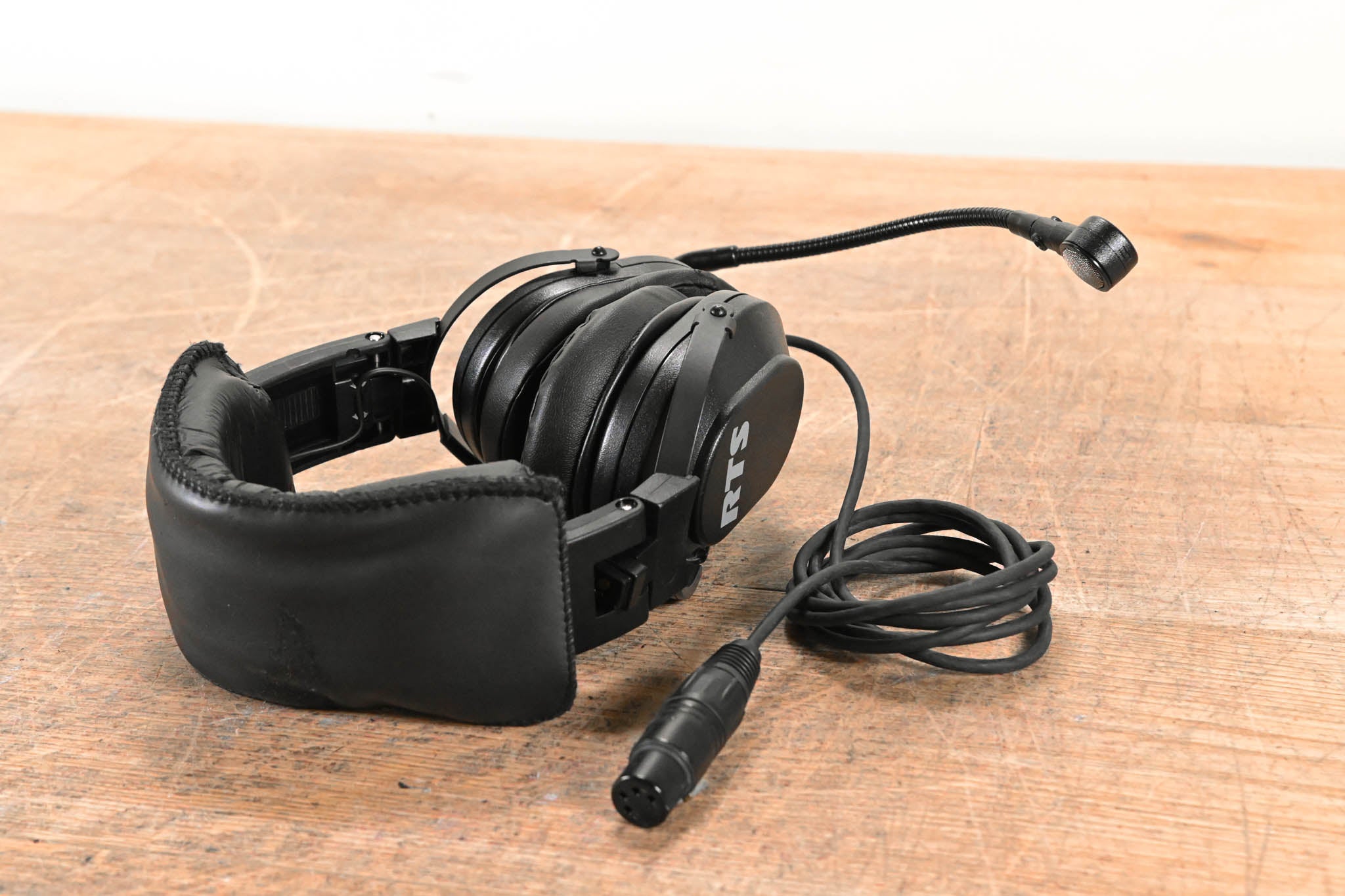 RTS HR-2 A4F Dual-Sided Full-Cushion Medium-Weight Intercom Headset