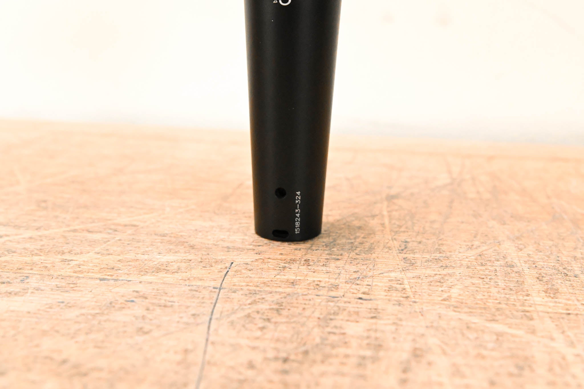 Audix i5 Cardioid Dynamic Instrument Microphone w/ CabGrabber Mic Clamp