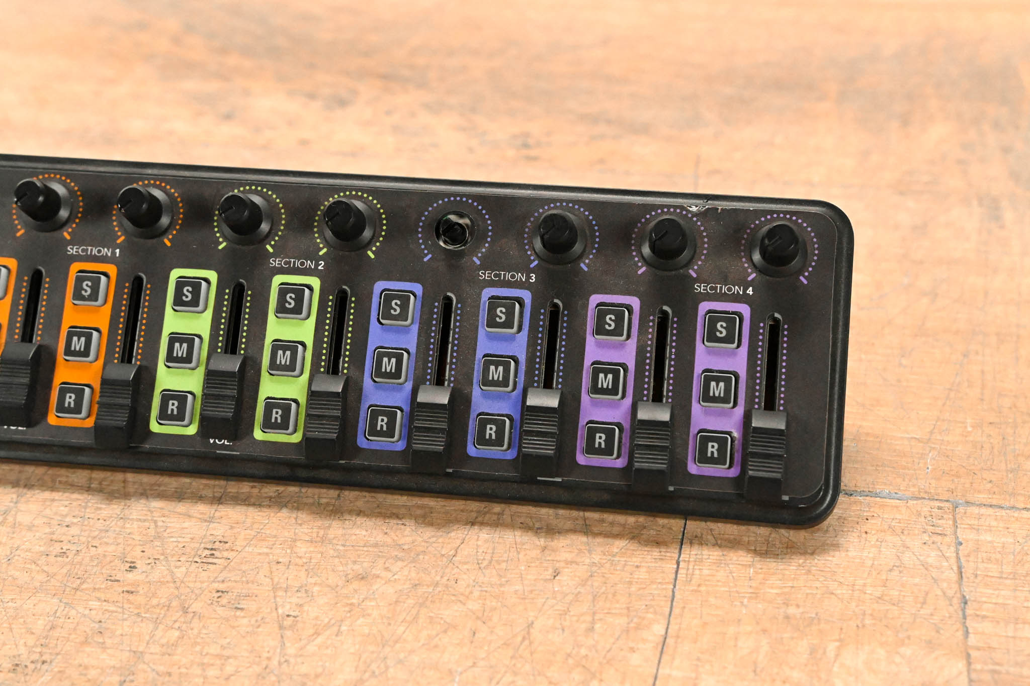 Korg nanoKONTROL 2 - MIDI Control Surface