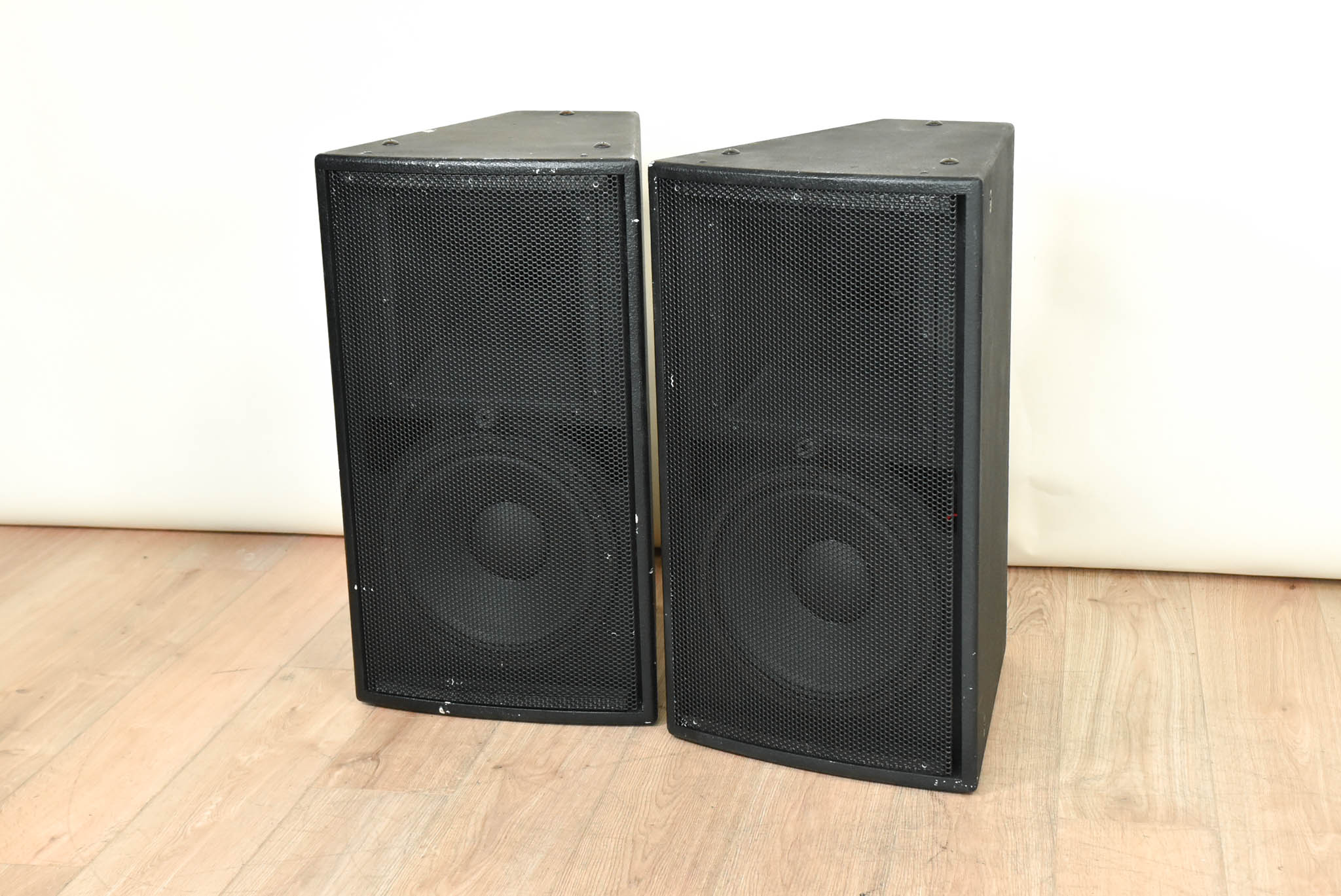 Electro-Voice (EV) FRi-122/64 2-Way Full Range Passive Loudspeaker Pair