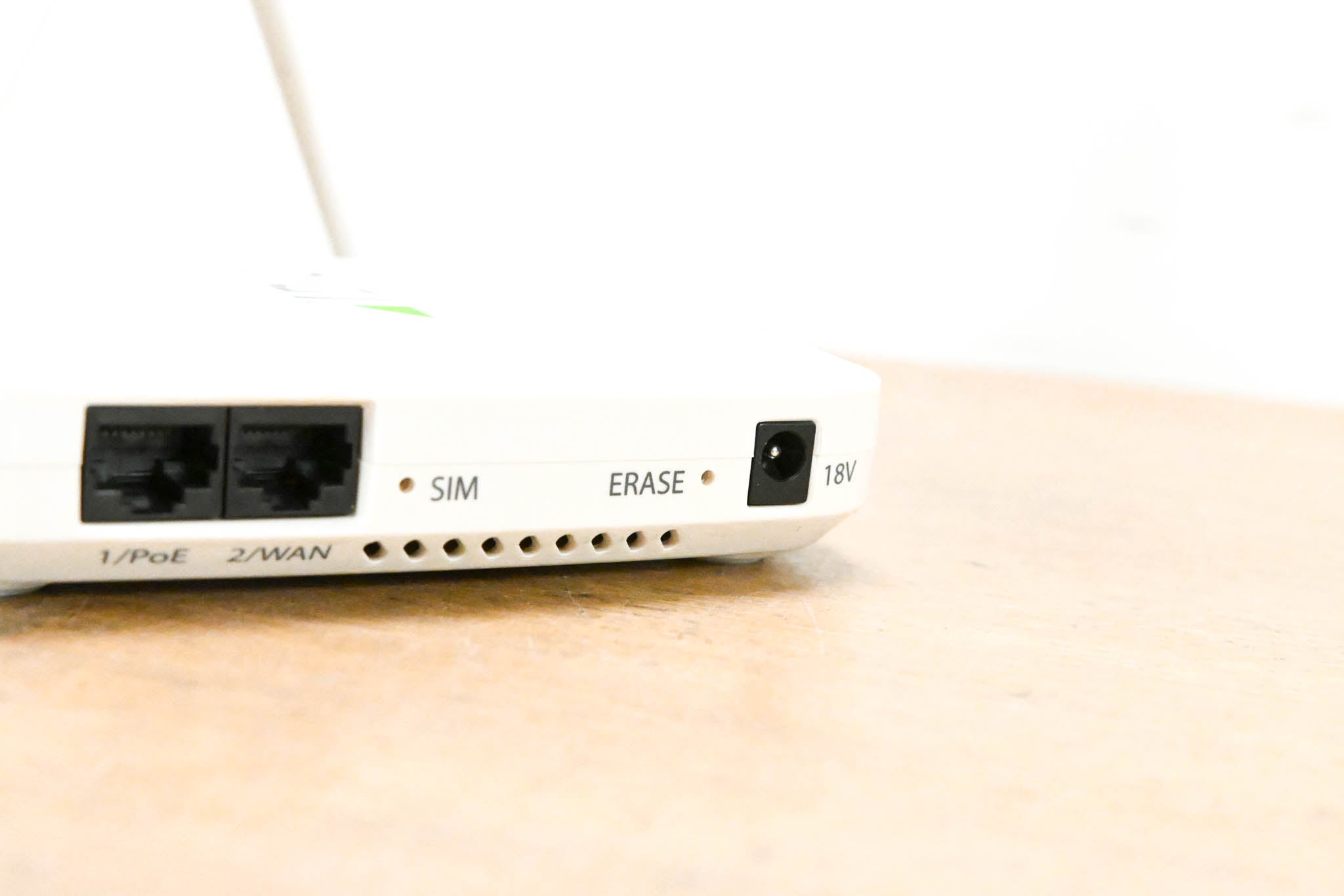 Digi International Digi 6310-DX LTE Cellular Extender (NO POWER SUPPLY)
